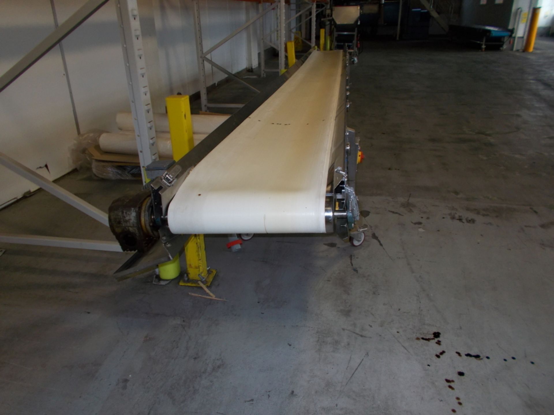 Incline conveyor - Image 2 of 4