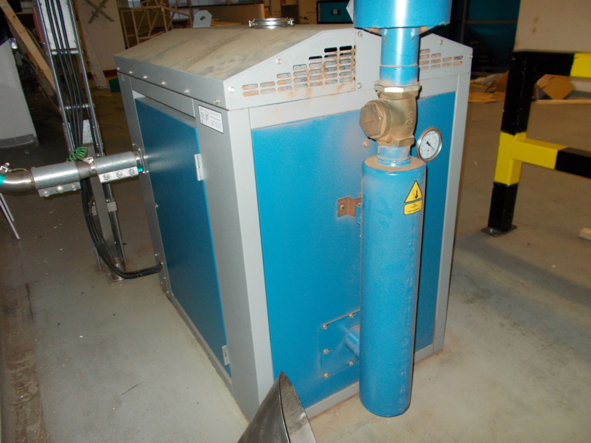BOC Edwards vacuum pump - Image 2 of 4