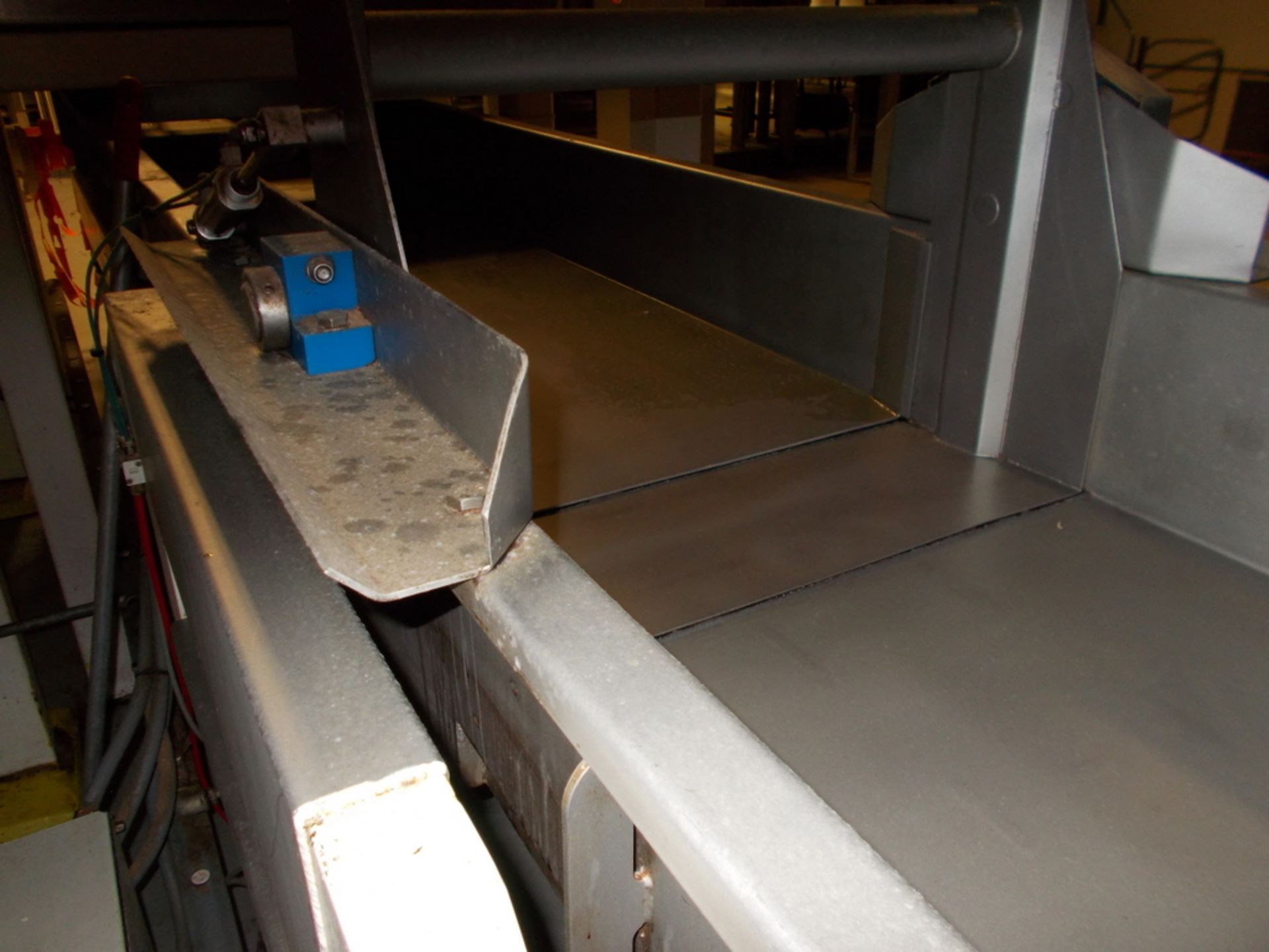 KMG gated vibrating conveyor - Image 2 of 4