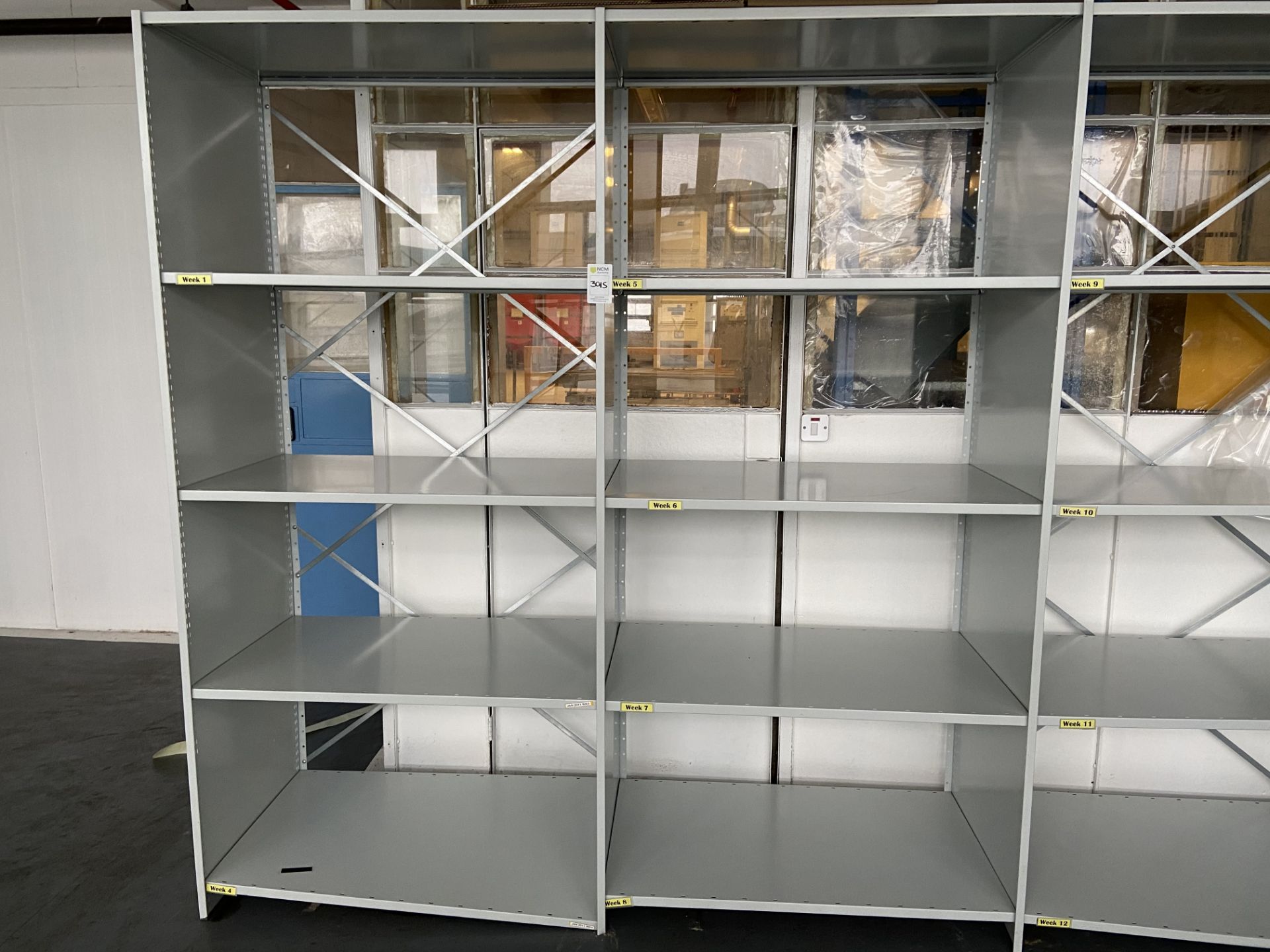 Metal Shelving unit 8 Shelves