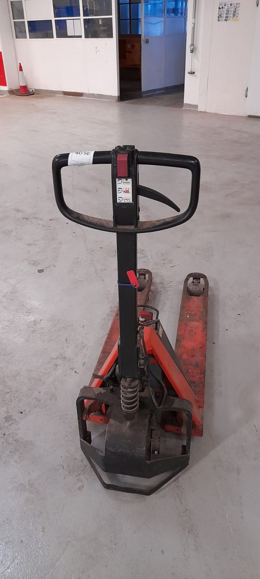 Pallet truck