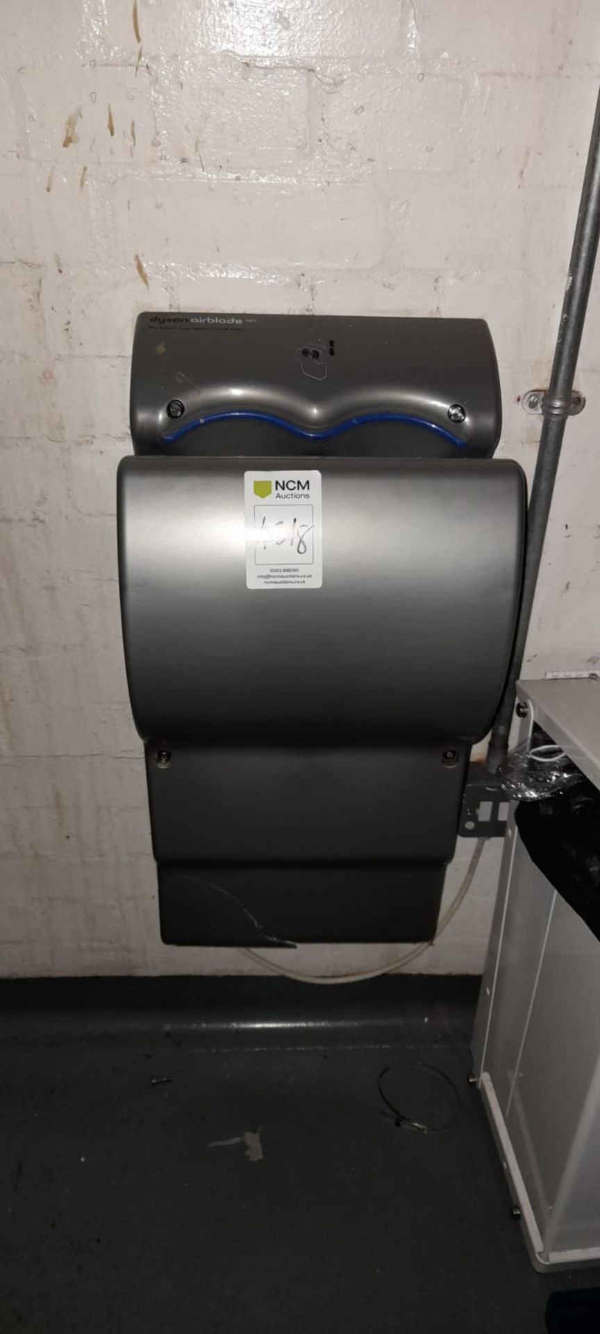 Dyson Air blade hand dryer - Image 3 of 3