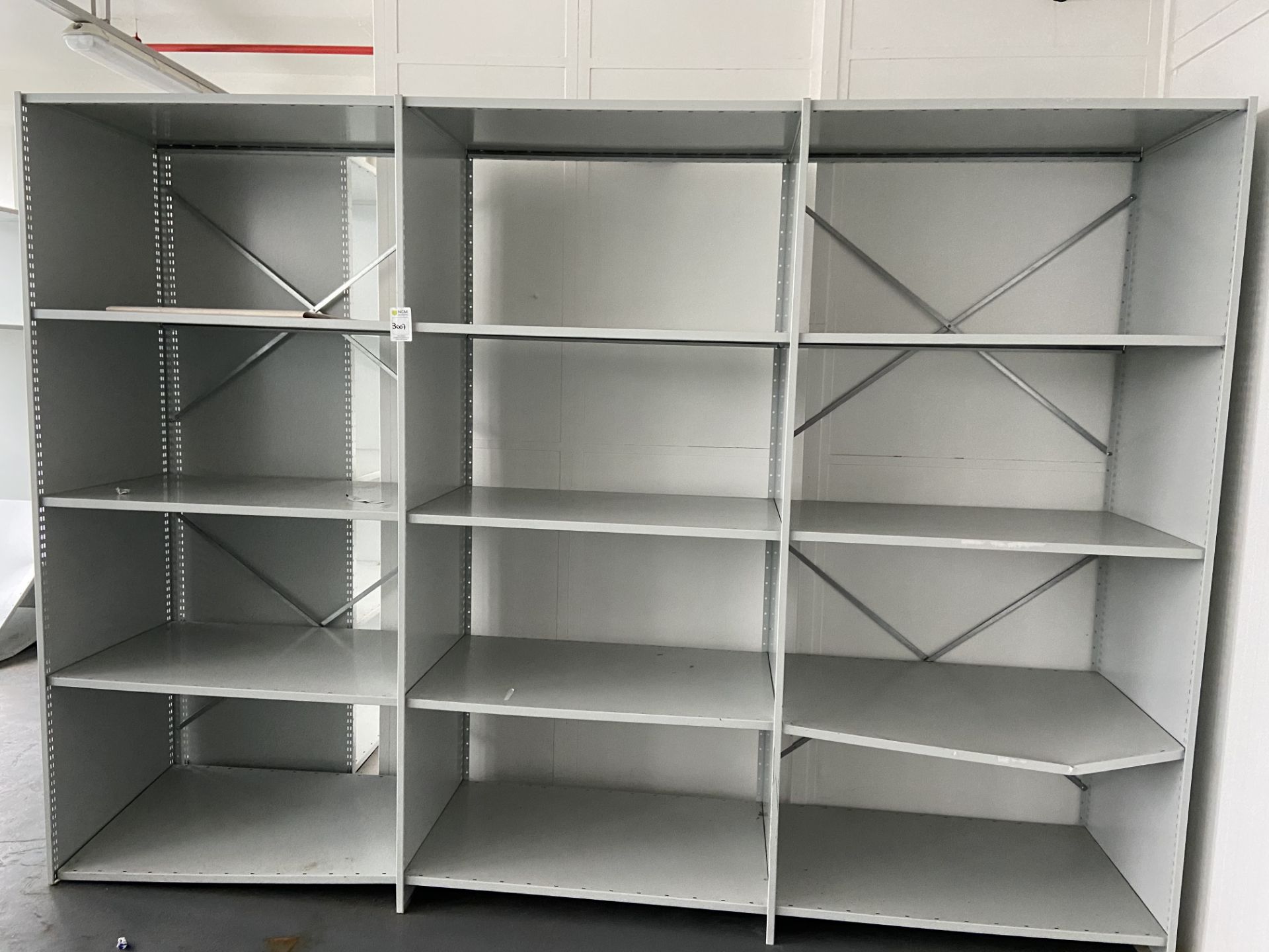 Metal Shelving unit 12 Shelves - Image 4 of 6