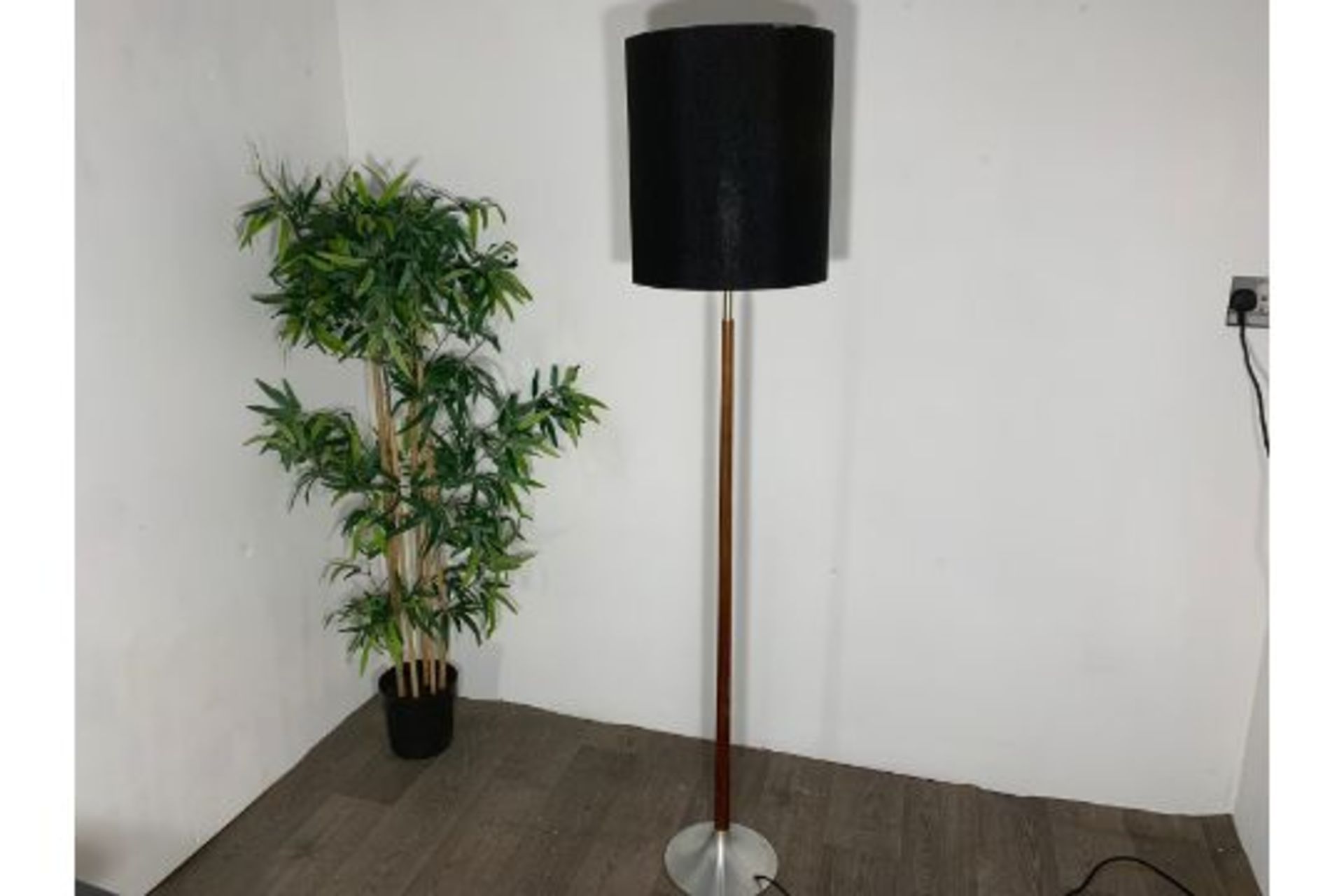 Floor Lamp - Image 2 of 4