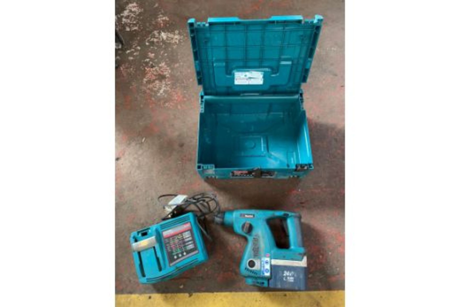 Makita DC245A 24V Drill & Charger with case