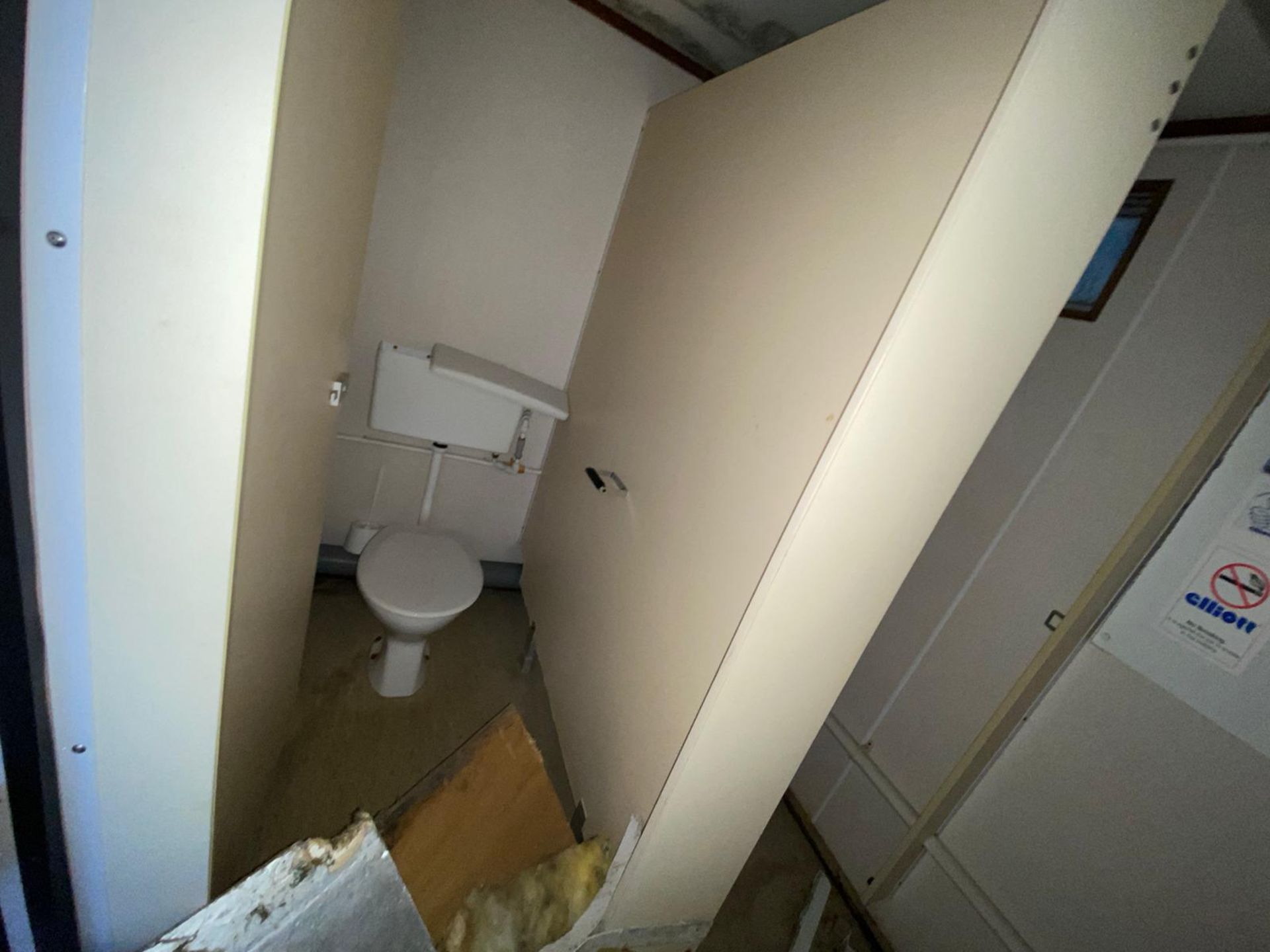13 x 9 2+ 1 toilet block container cabin - Image 13 of 13