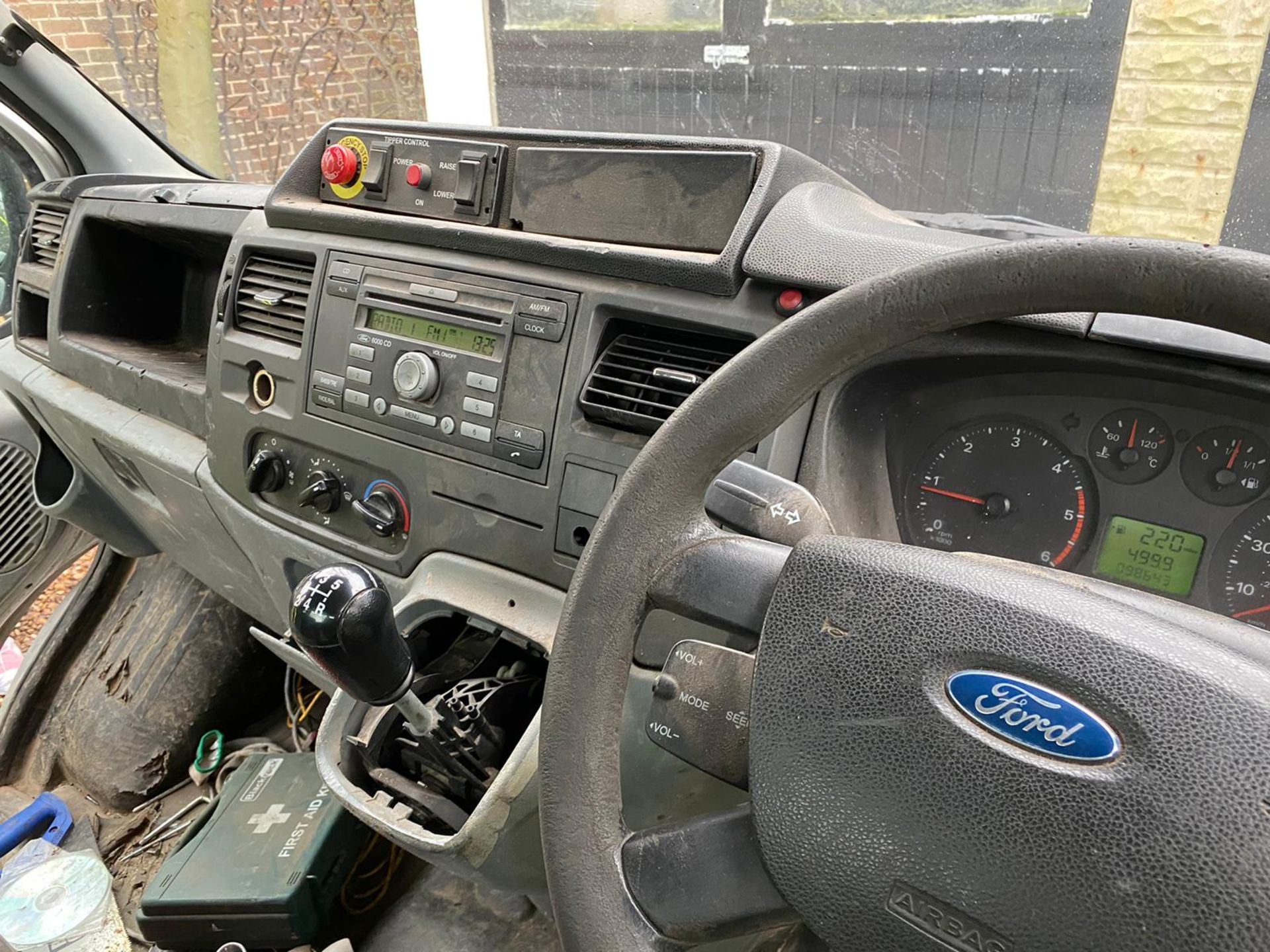 Ford Transit 100 Tipper Direct from local council - Image 5 of 15