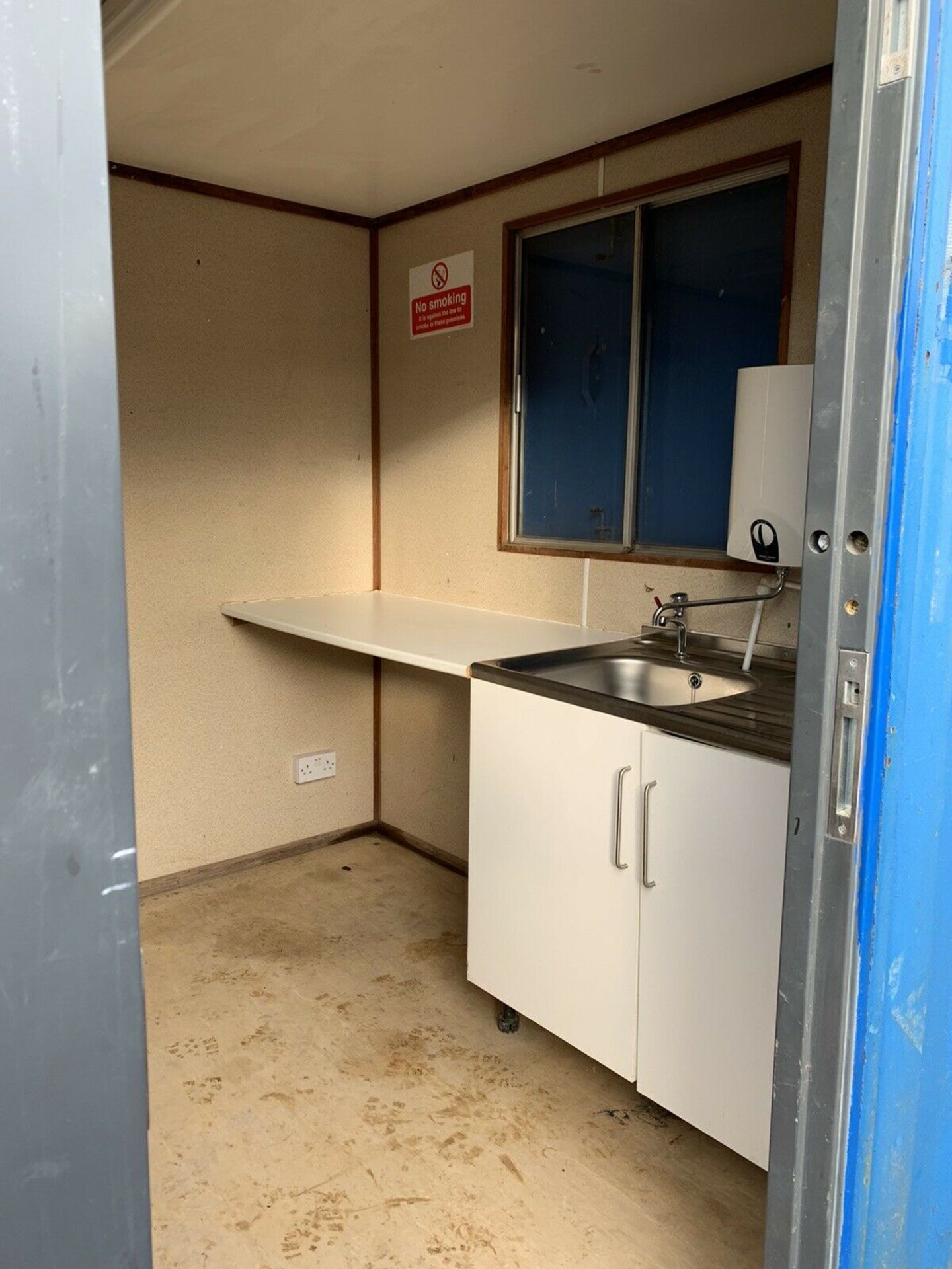 10ft Anti Vandal Steel Portable Site Office Canteen - Image 5 of 9