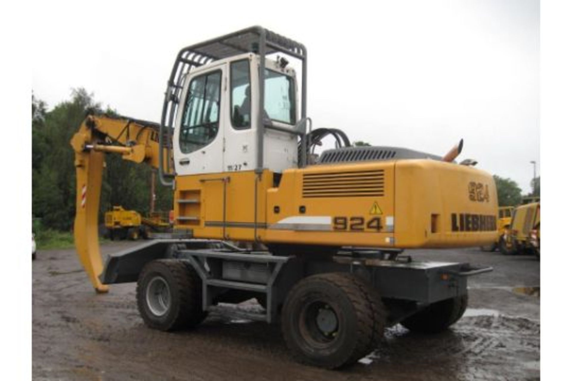 Liebherr 924C Scrap / Waste Rehandler