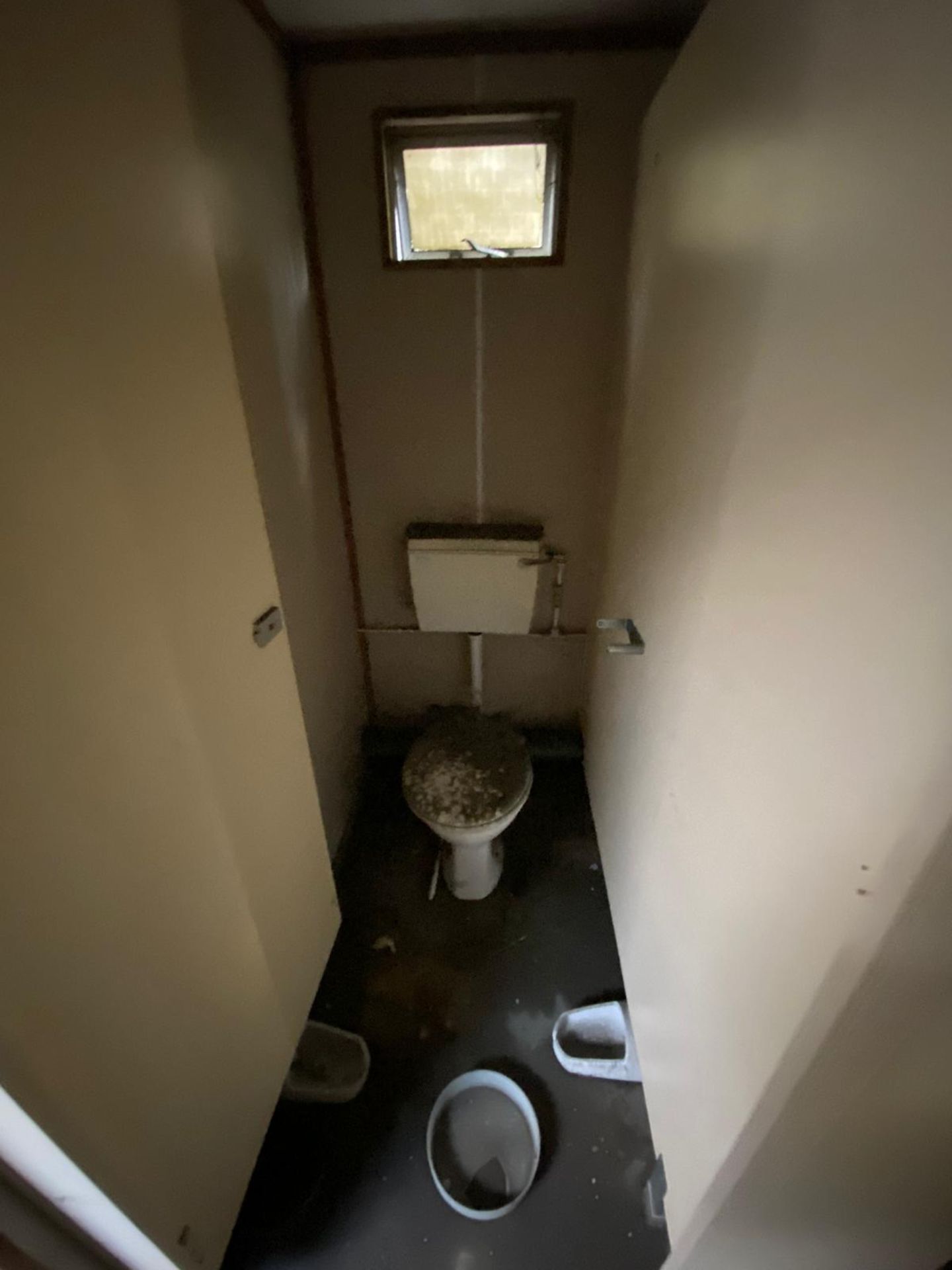 12 x 9 2 + 1 toilet block - Image 12 of 12