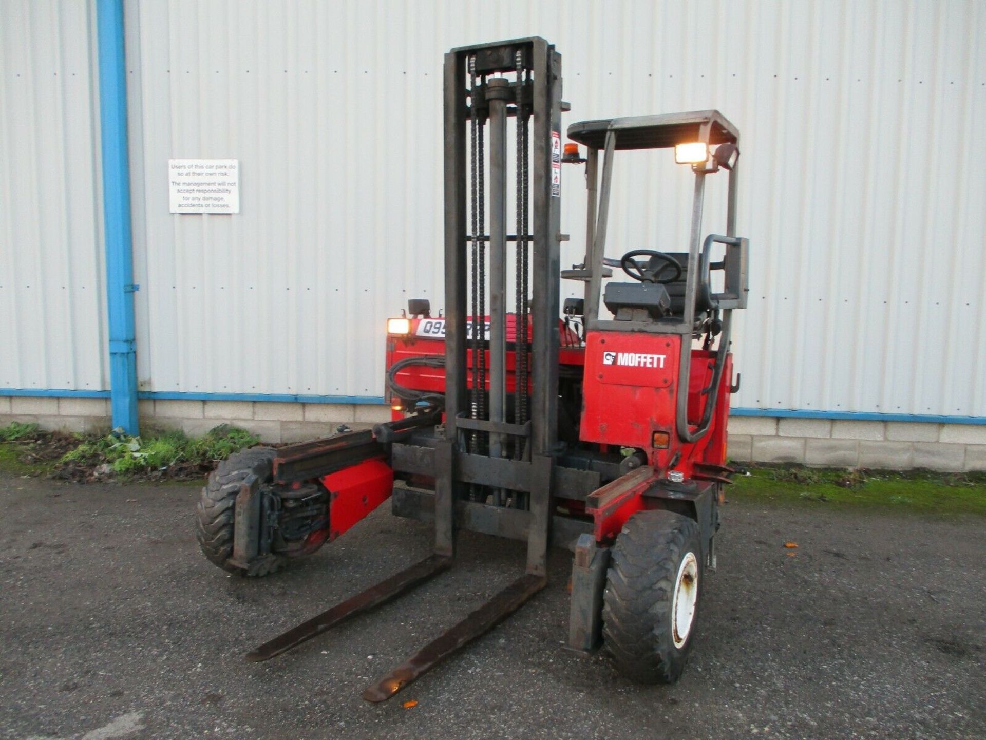 Moffett mounty forklift M2003 ELP 4W - Image 8 of 11