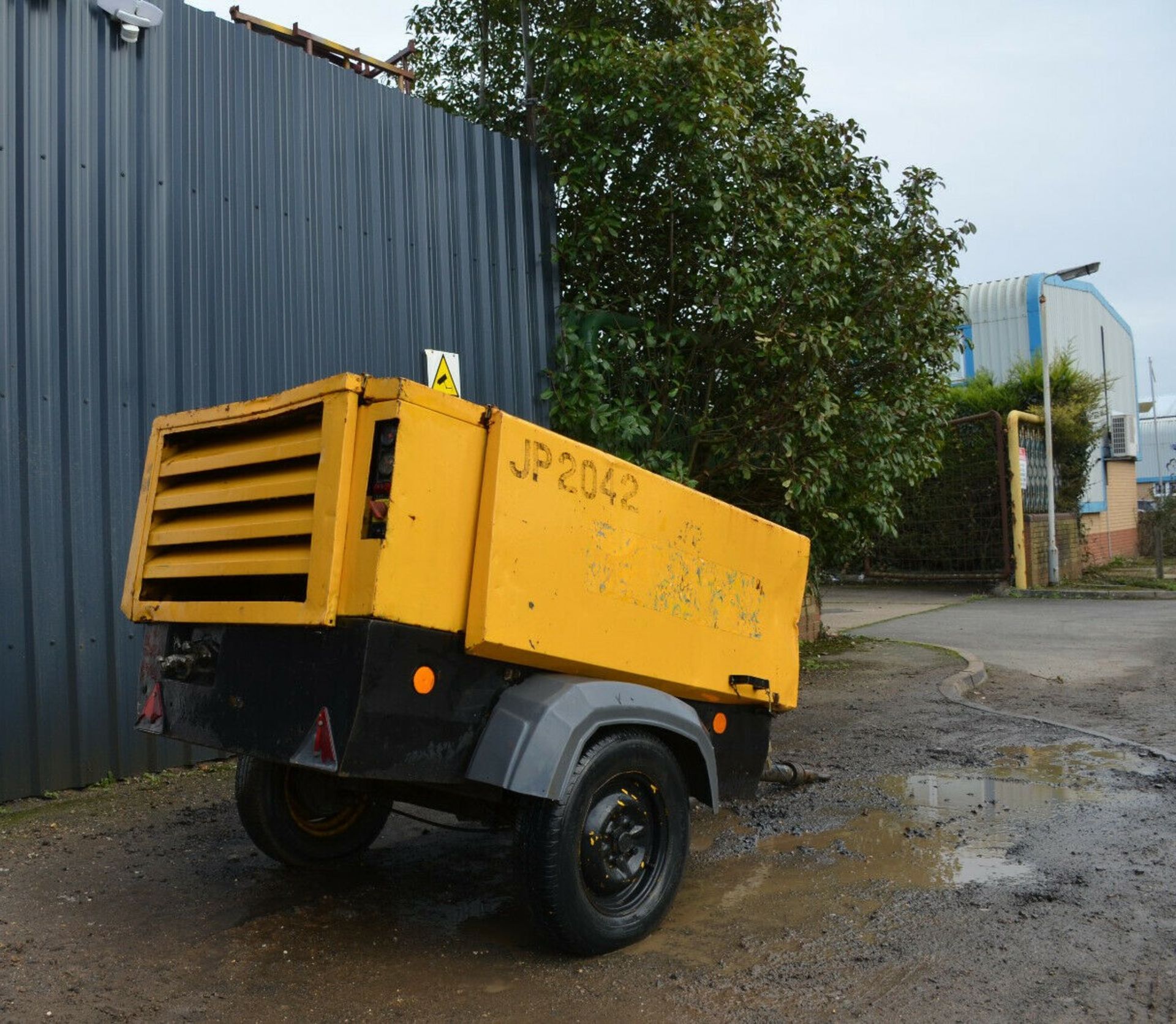 Atlas copco XAS66 Compressor 2011 - Image 3 of 11