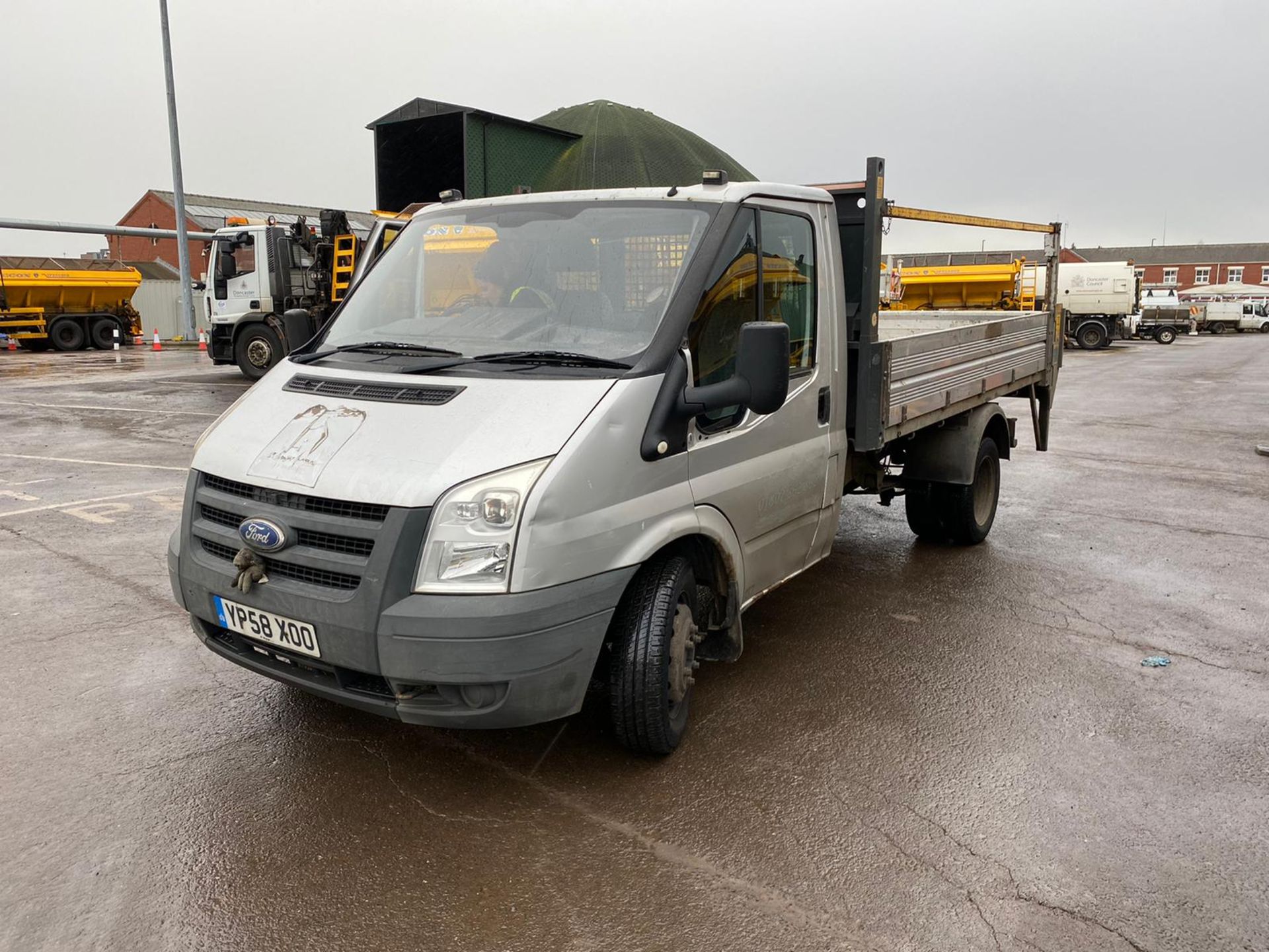 Ford Transit 100 Tipper Direct from local council - Image 2 of 15