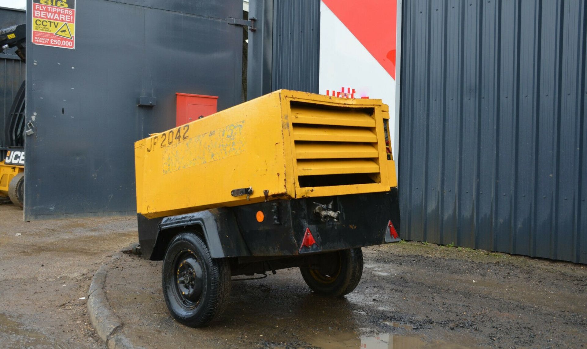 Atlas copco XAS66 Compressor 2011 - Image 11 of 11