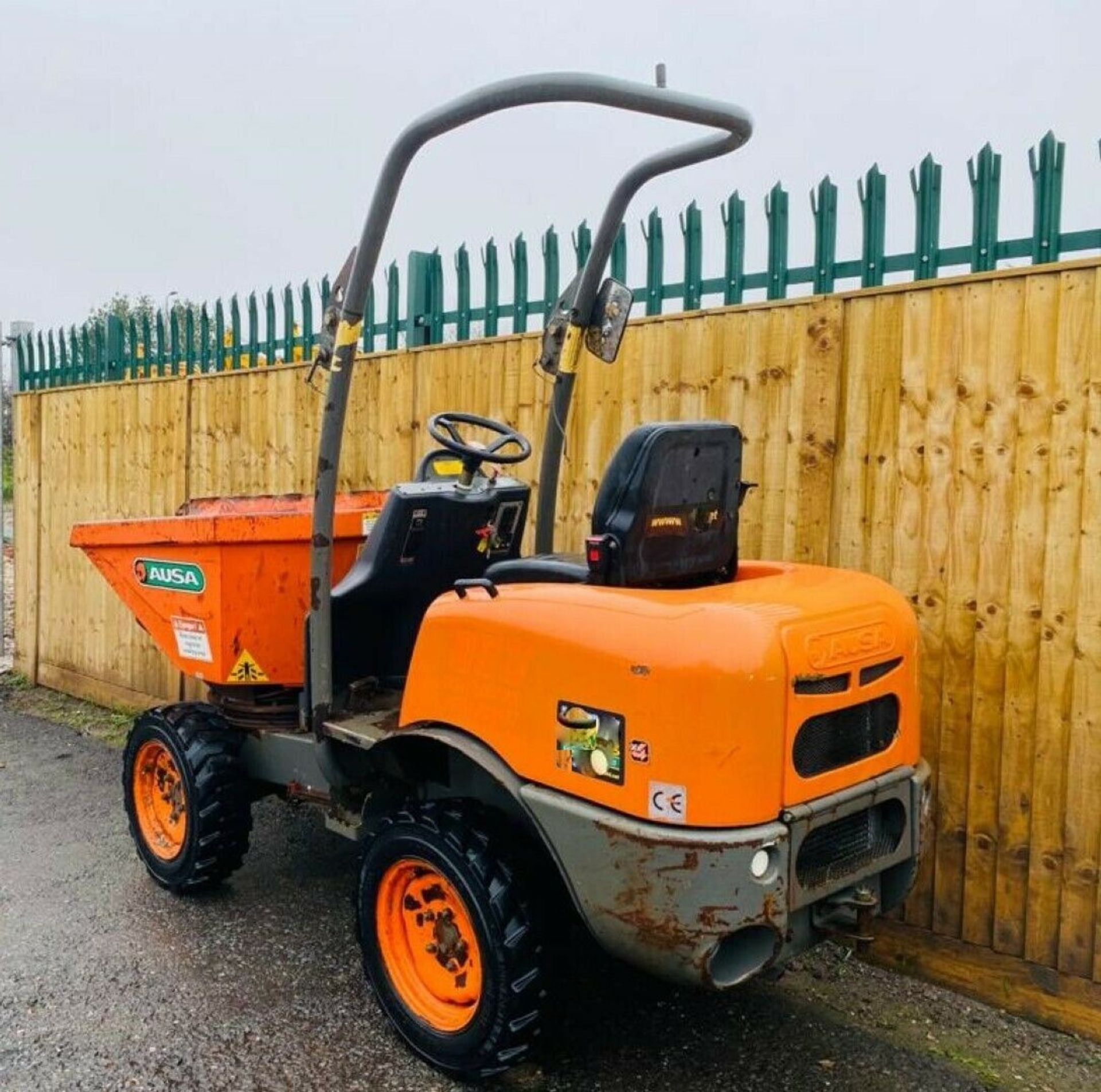 Ausa 100 AHG 1 Ton Swivel Tip Dumper 2003 - Image 6 of 12