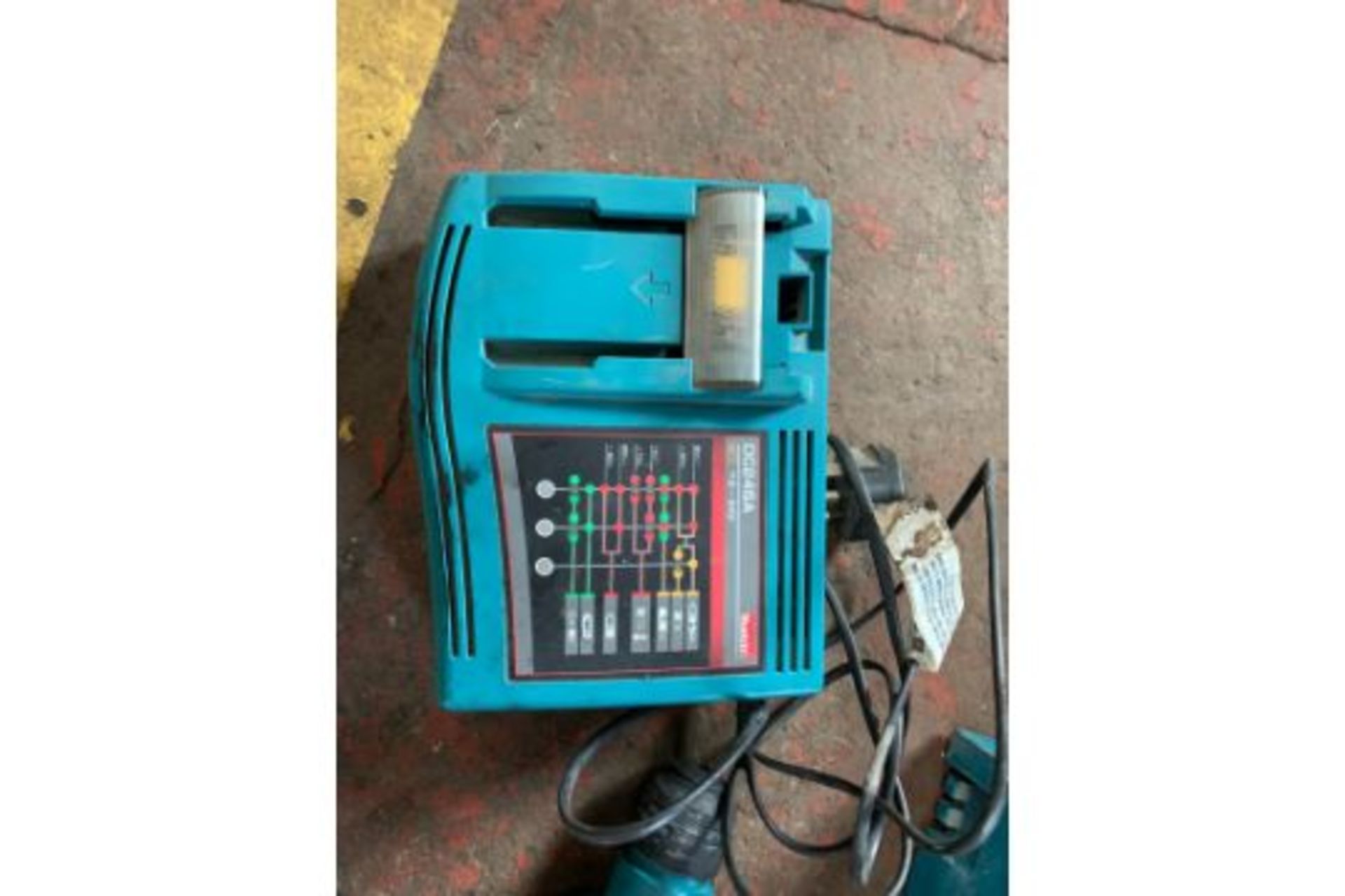 Makita DC245A 24V Drill & Charger with case - Image 3 of 3