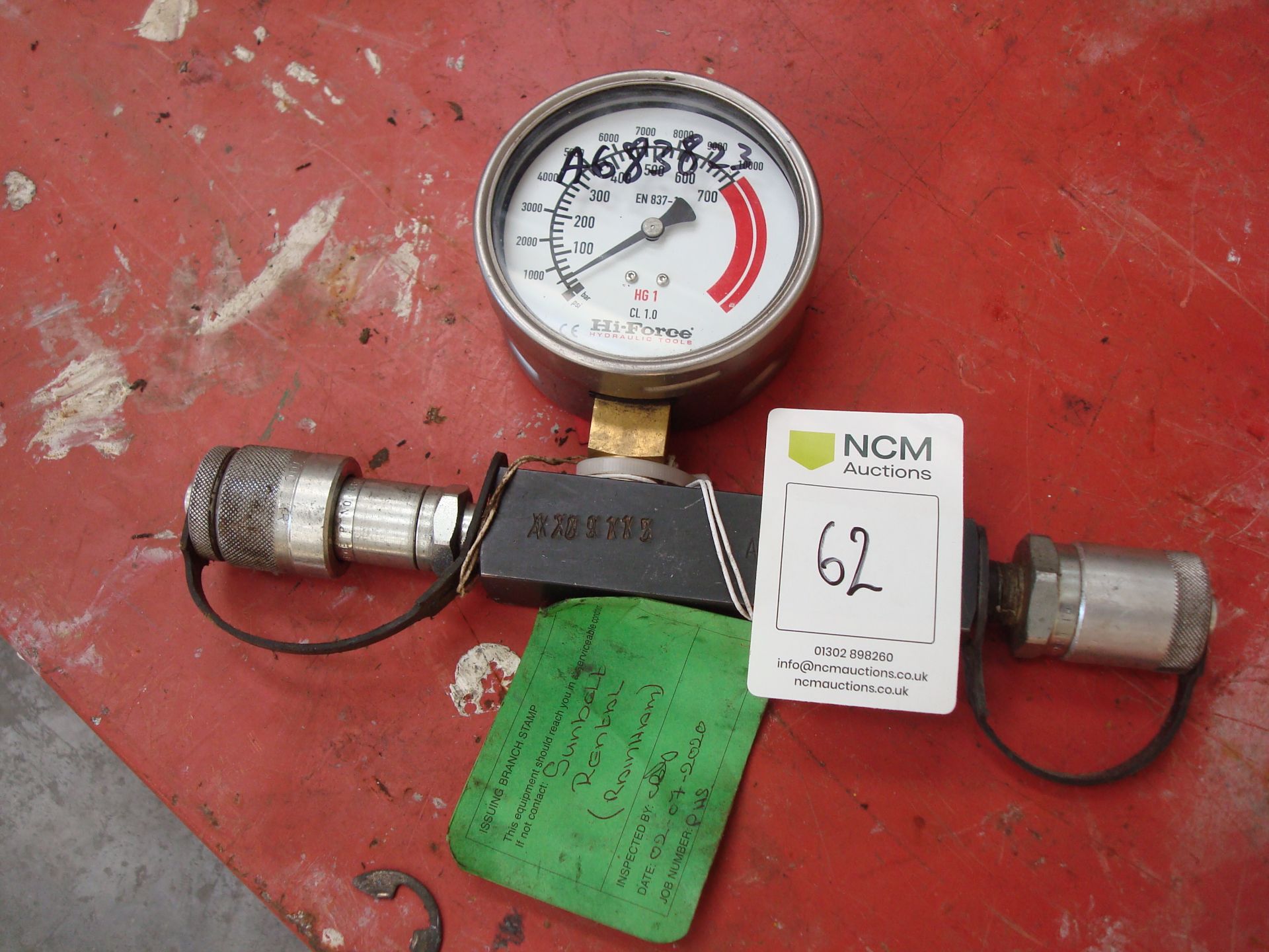 Pressure gauge 10,000 psi