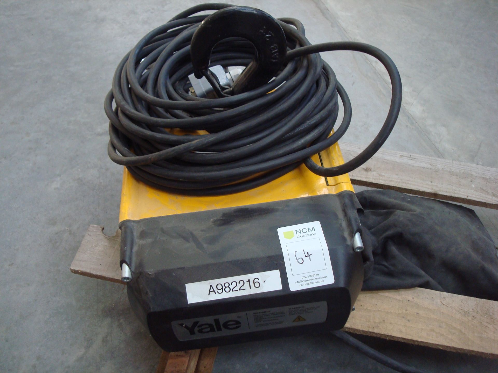 1.0t chain hoist electric 15m - Image 2 of 3