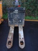 T20 pwd.pallet truck+charger