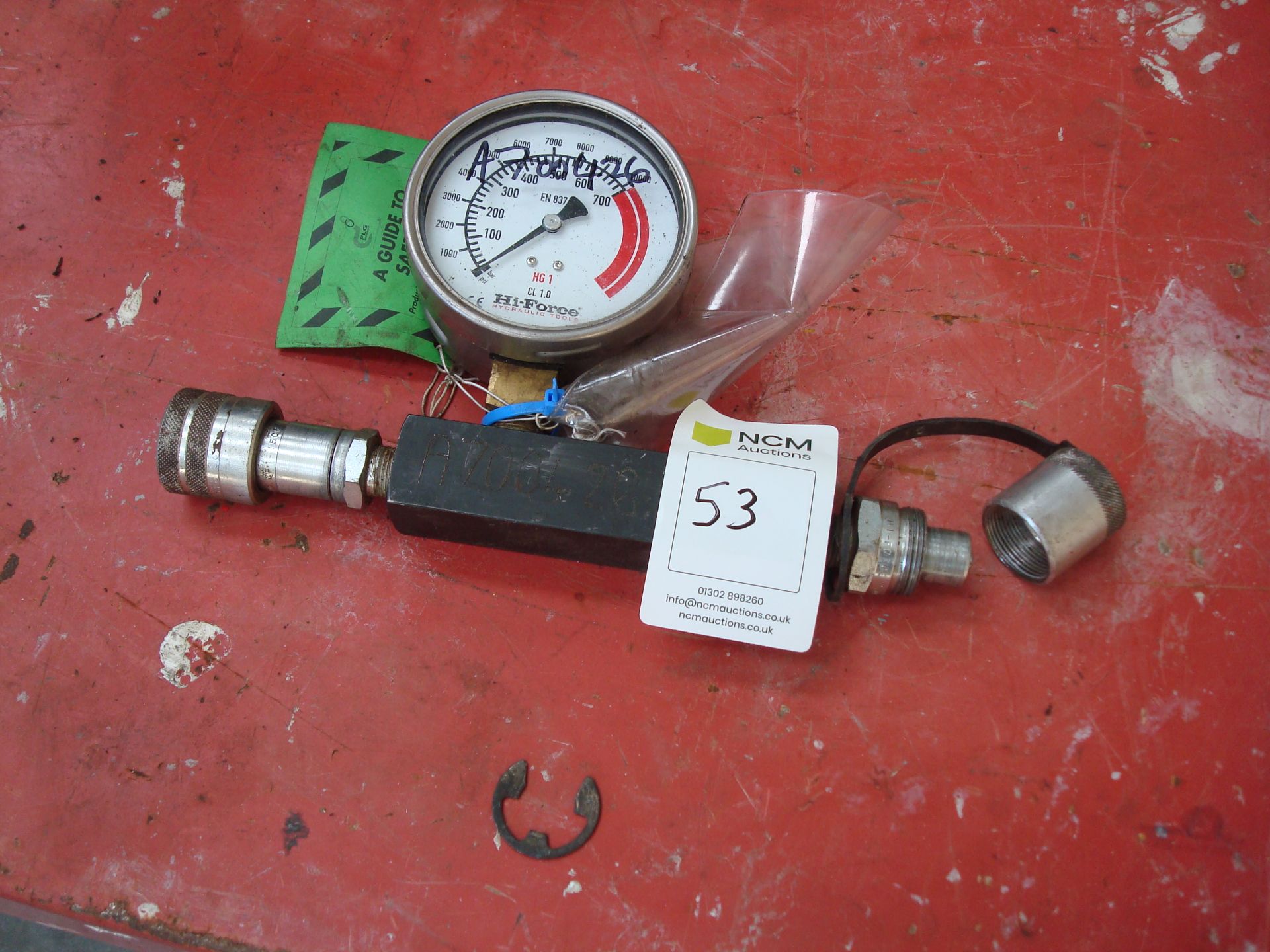 Pressure gauge 10,000 psi