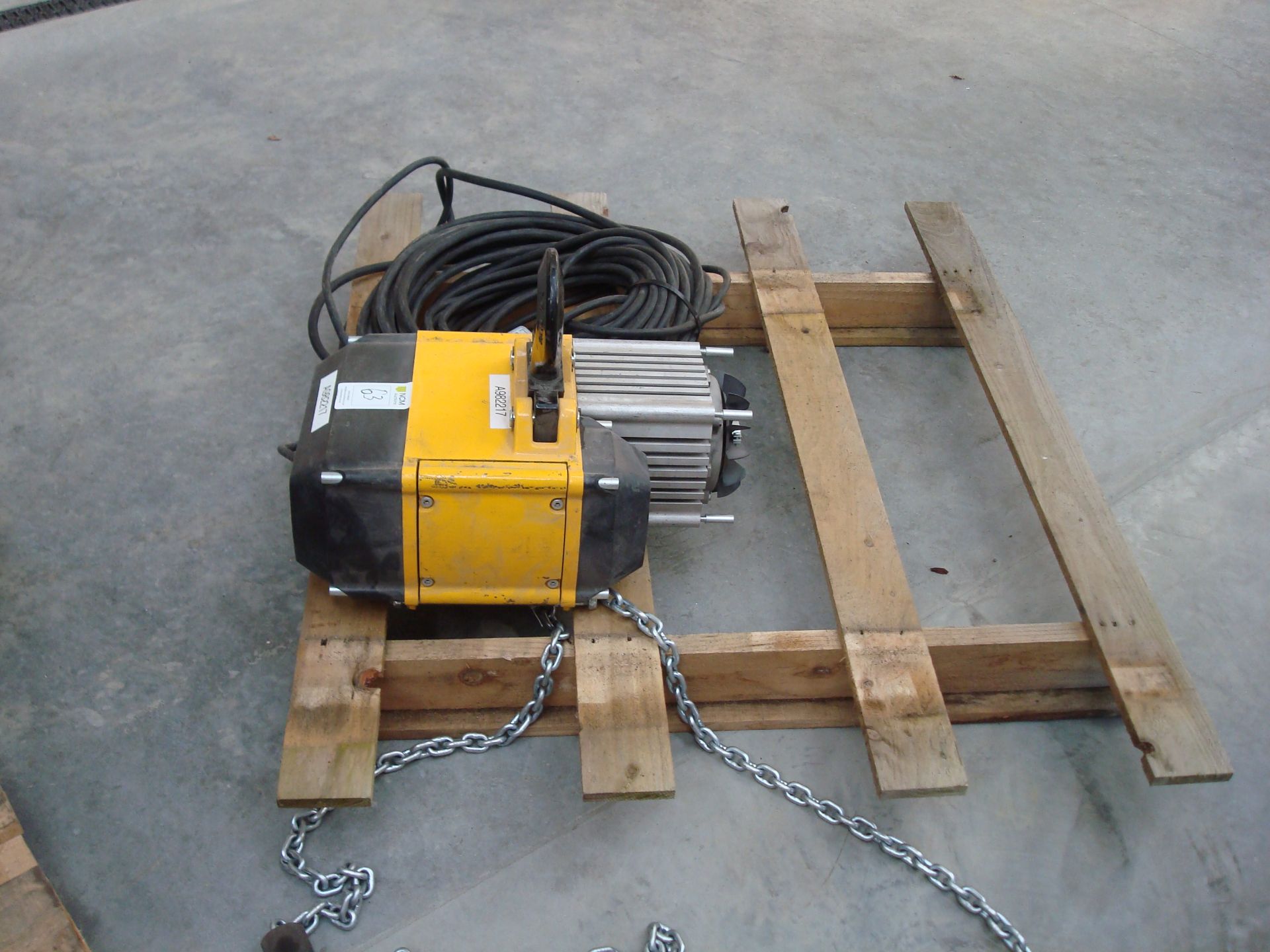 1.0t chain hoist electric 15m - Image 5 of 6