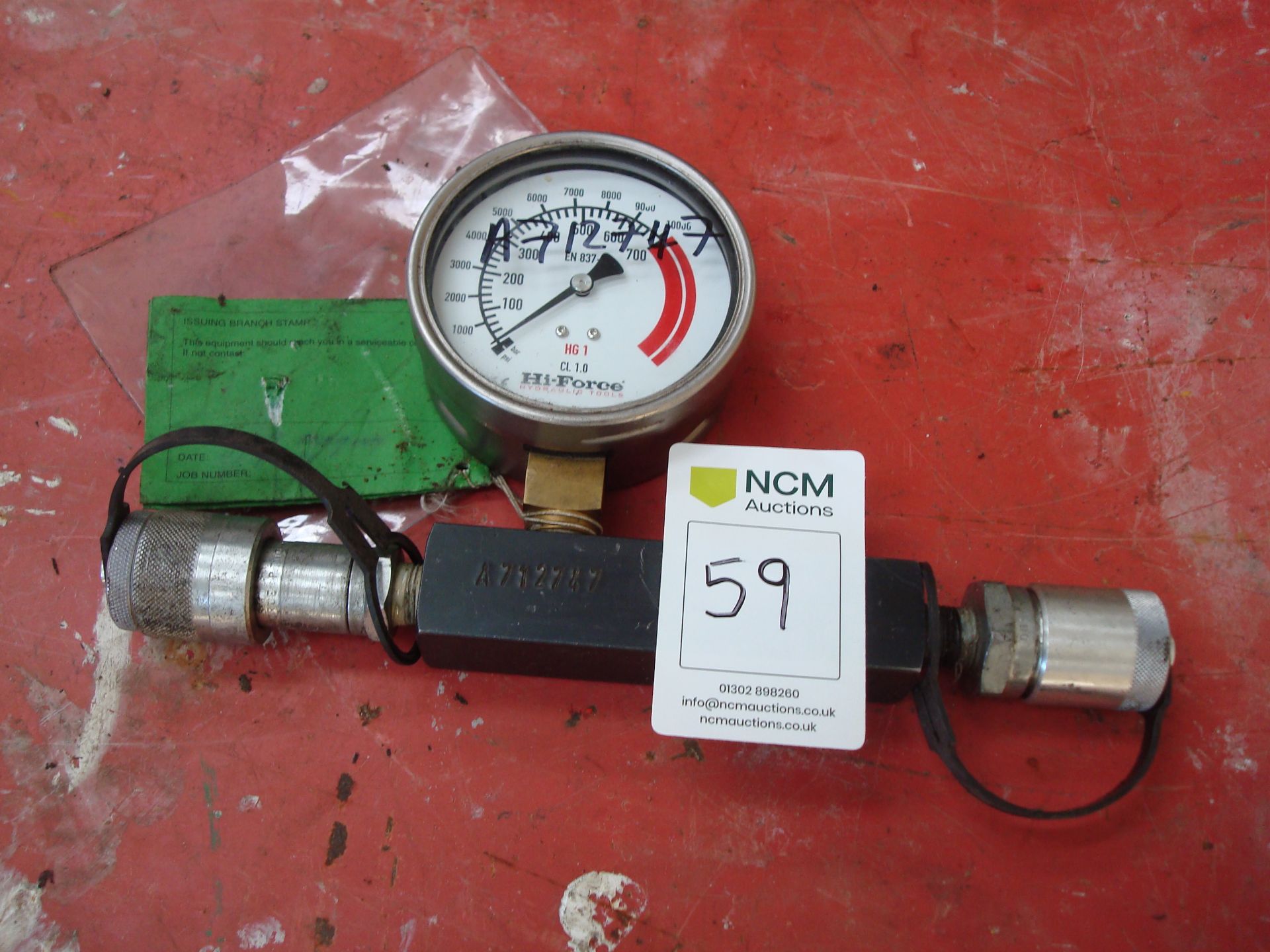 Pressure gauge 10,000 psi