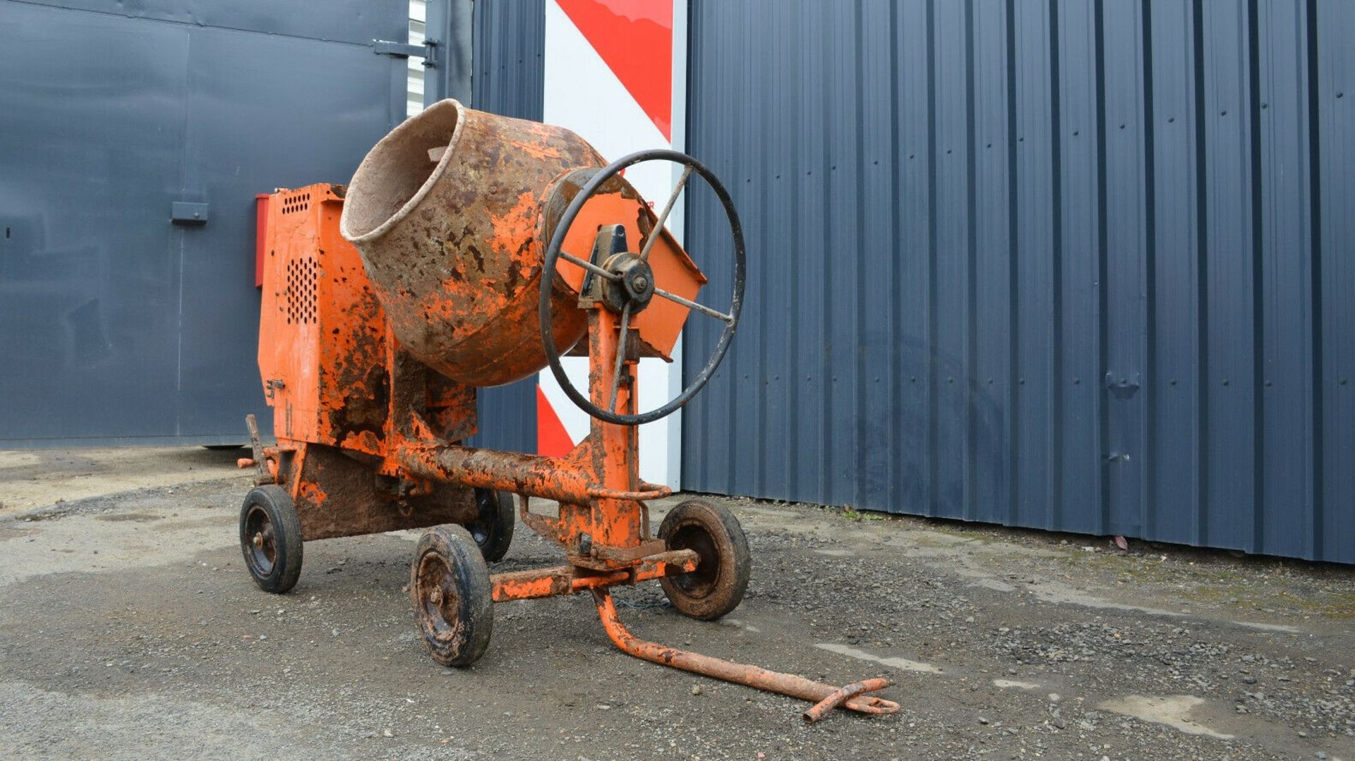 Belle pm20 concrete mixer 2013 - Image 3 of 10