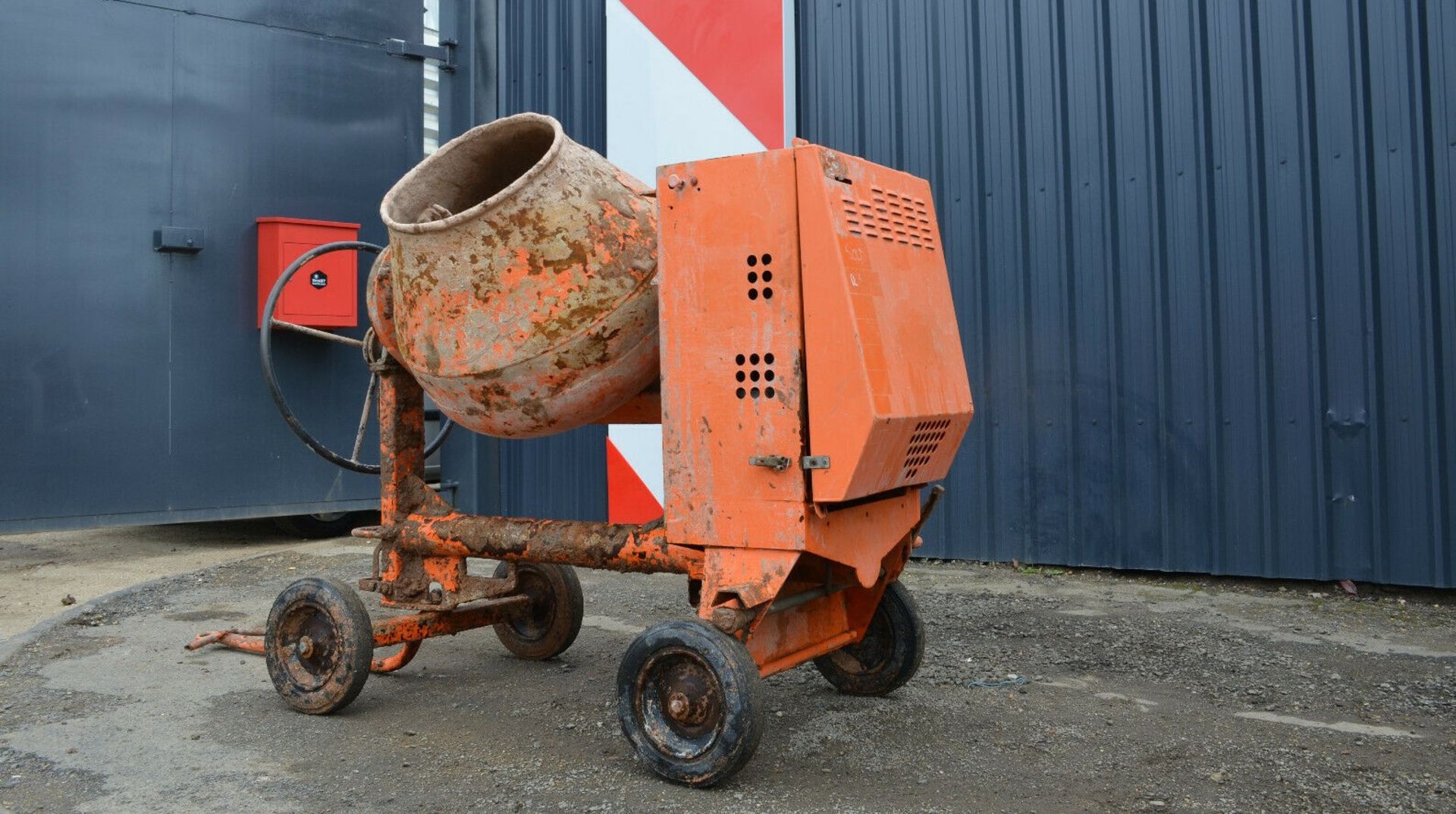 Belle pm20 concrete mixer 2013 - Image 10 of 10