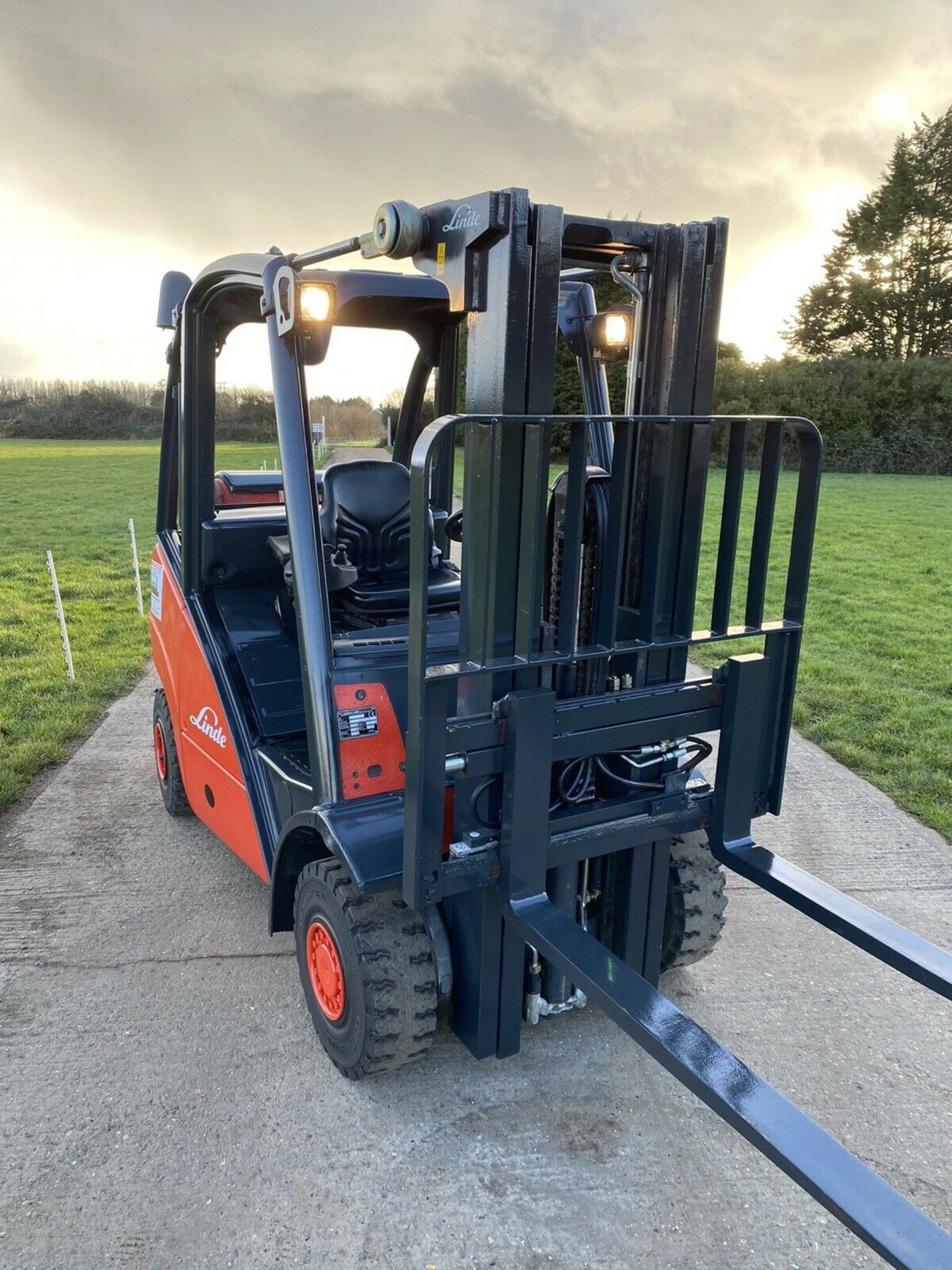 Linde H25 Gas Container Spec Forklift - Image 7 of 7