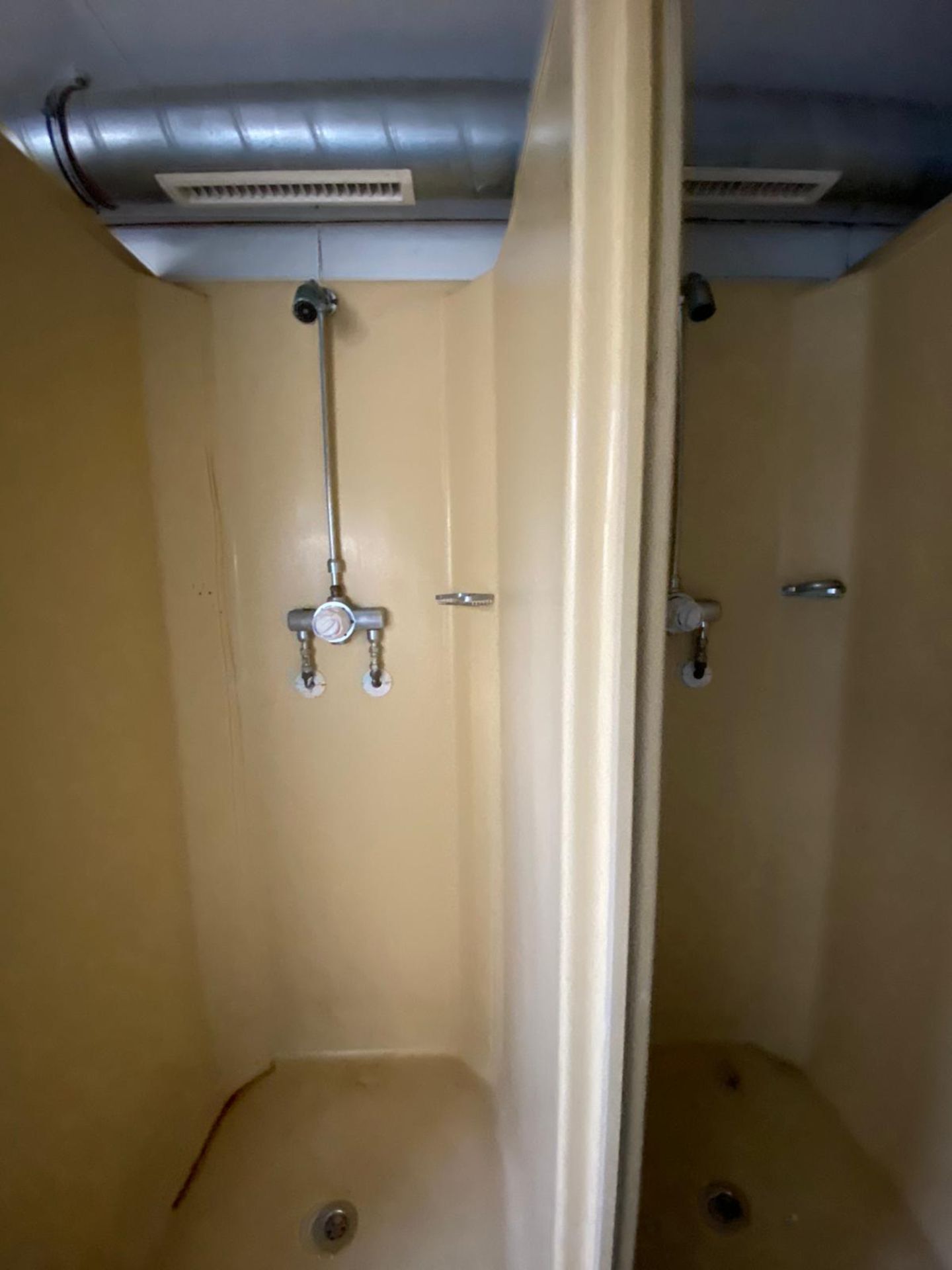 20ft Container - 6 bay shower block - Image 12 of 12