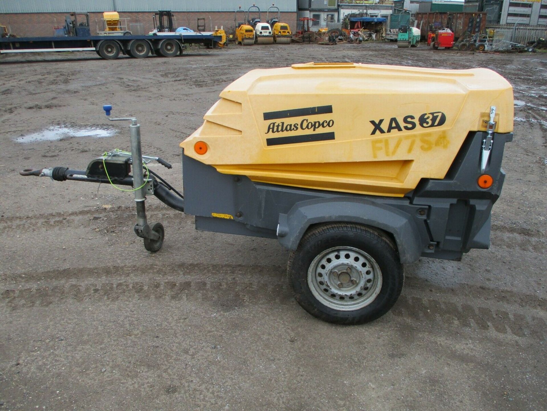 2011 Atlas Copco XAS37 KD Kubota engine 70 CFM compressor 2 tool - Image 2 of 7