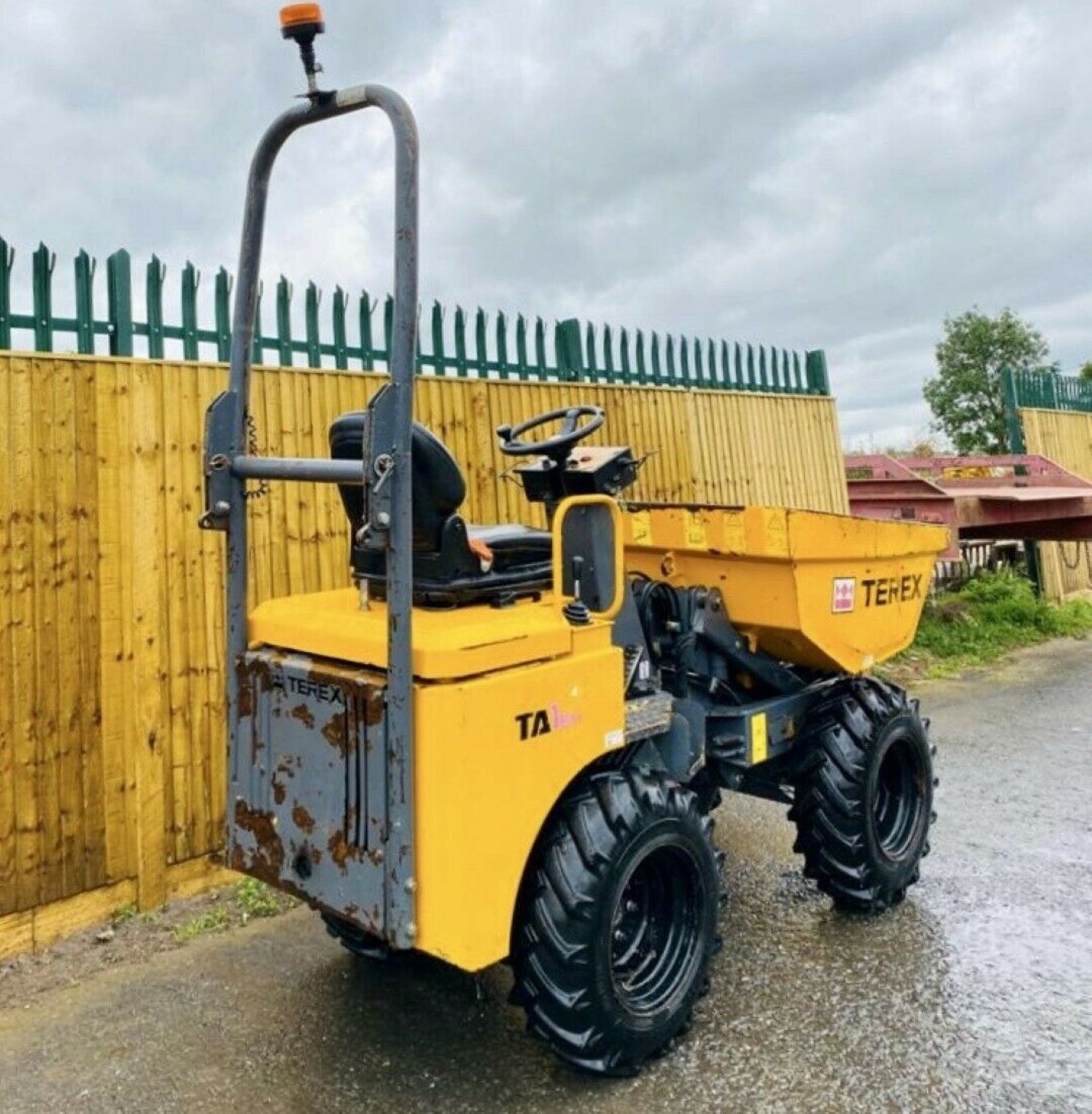 Terex TA1eh 1 T High Tip Dumper (2015) - Image 4 of 10