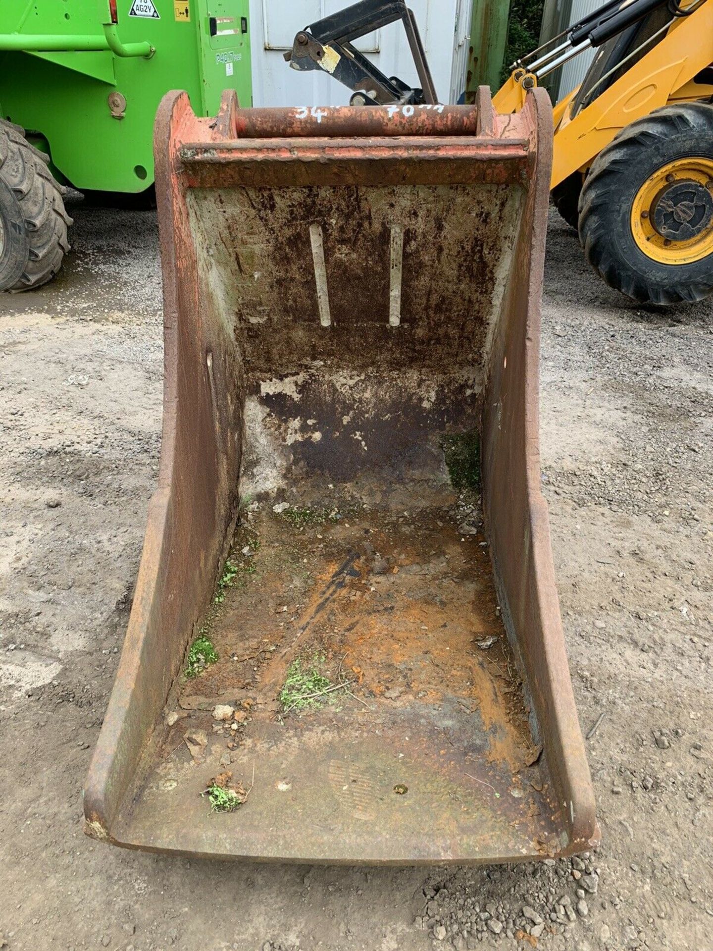 Digger Bucket 20 - 30 Ton Excavator Bucket 70mm Pins - Image 2 of 5