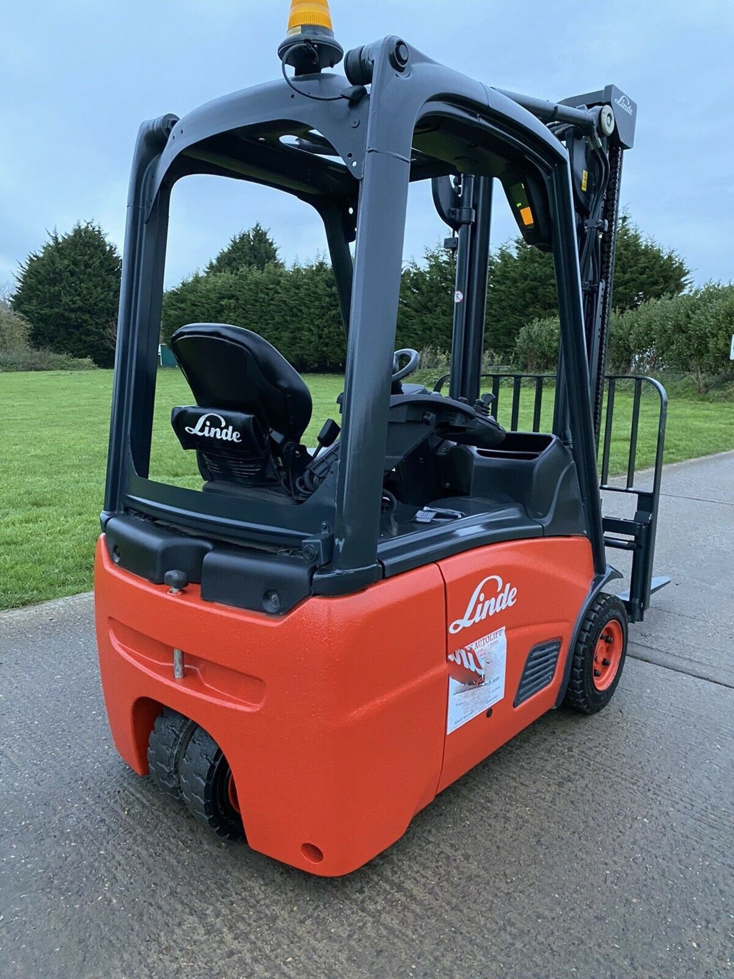 Linde forklift truck. 1.6 tonne lift - Image 5 of 7