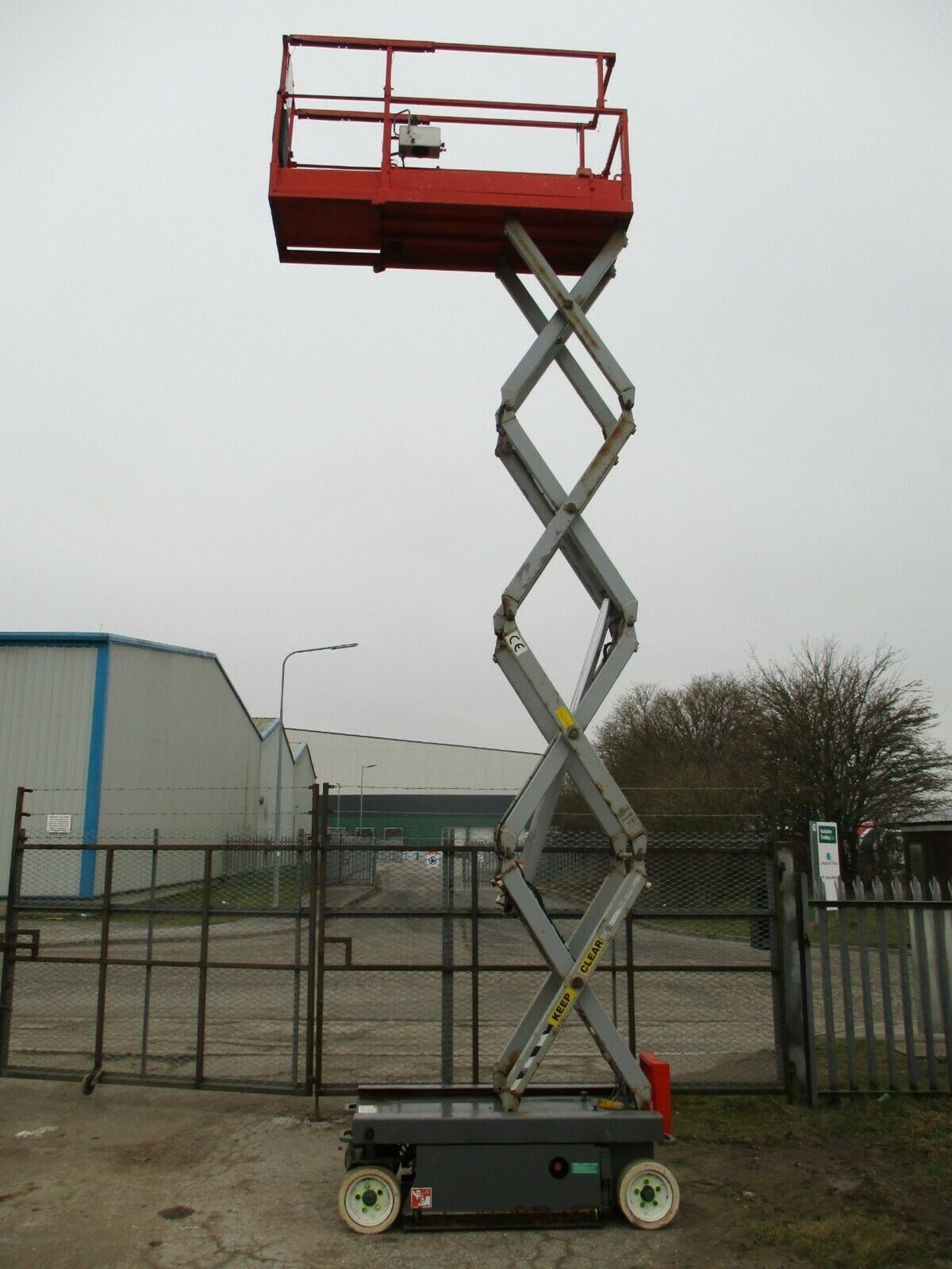 Skyjack 3219 Snorkel Scissor Lift - Image 4 of 8