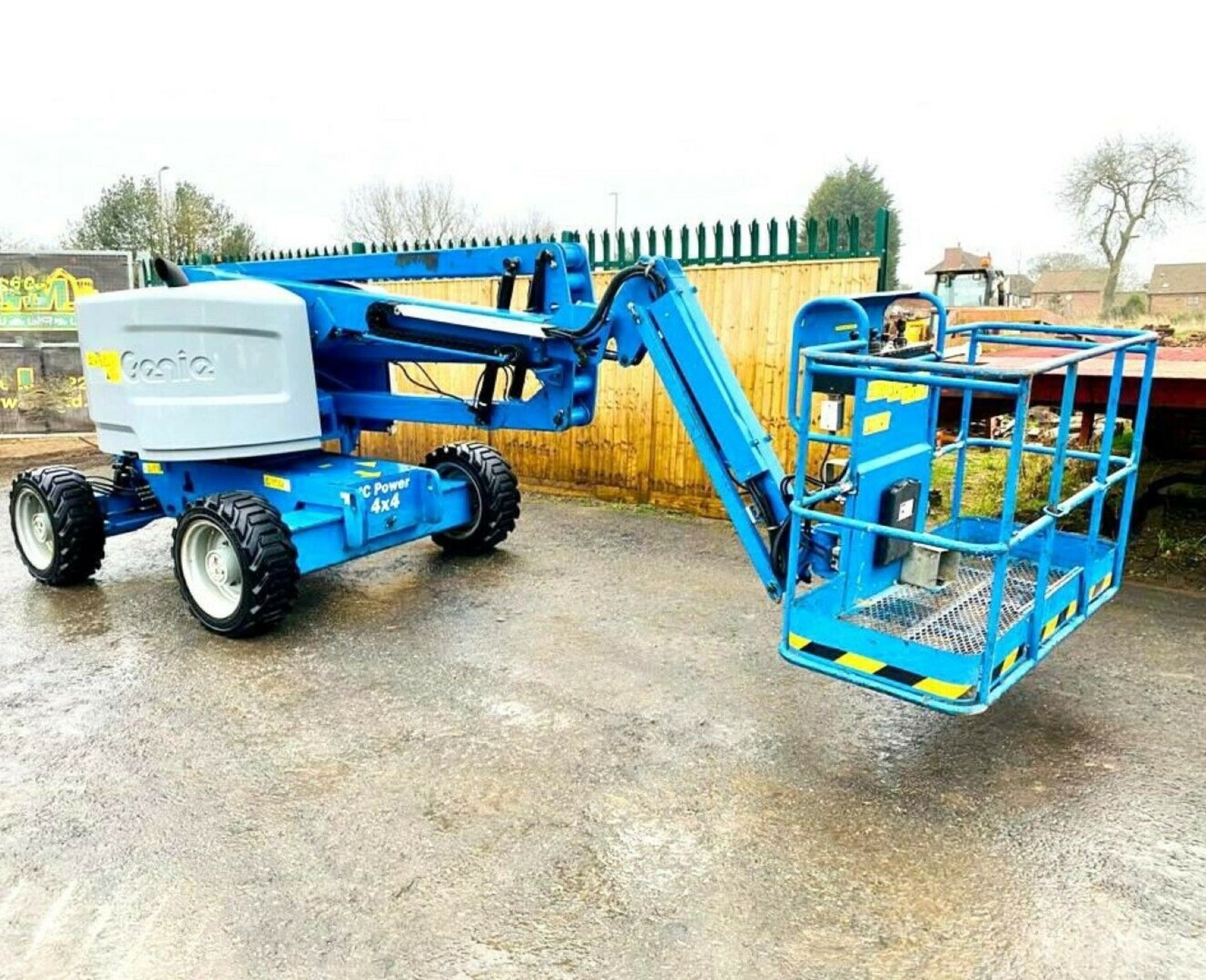 Genie Z-45/24 J Scissor Lift 2014 - Image 2 of 12