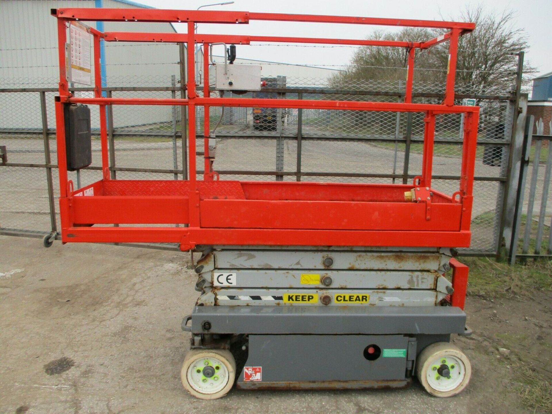 Skyjack 3219 Snorkel Scissor Lift - Image 2 of 8