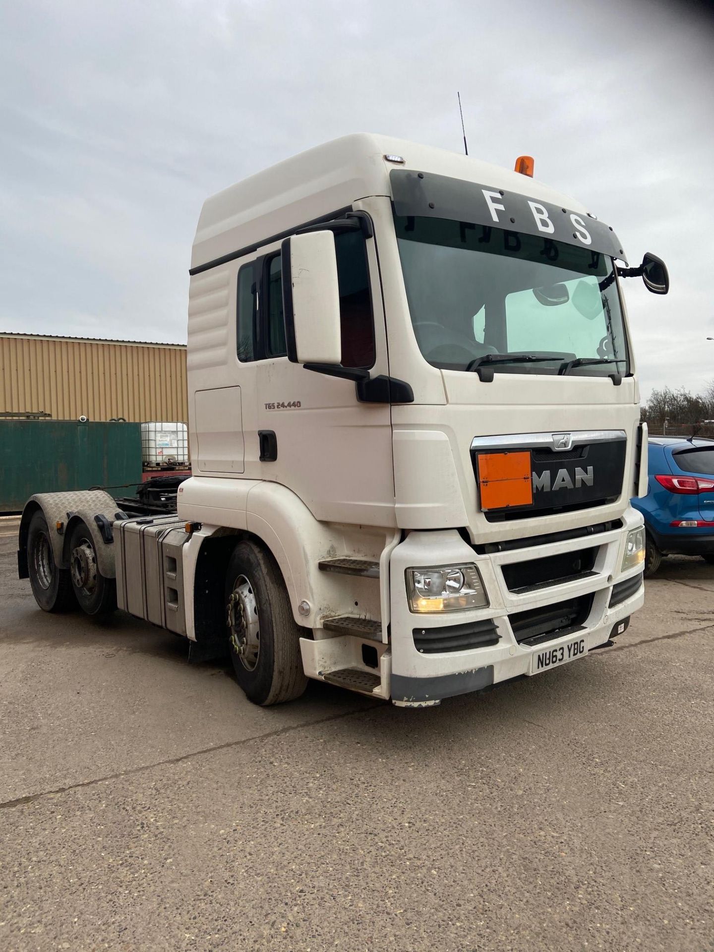 Pet Reg Tractor unit - Image 2 of 13