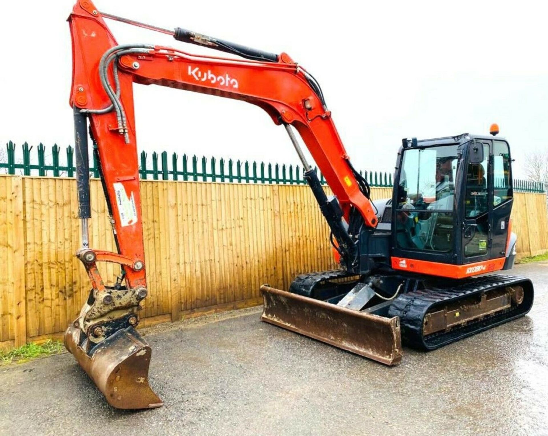 Kubota KX080-4 Excavator / Digger (2014) - Image 2 of 12