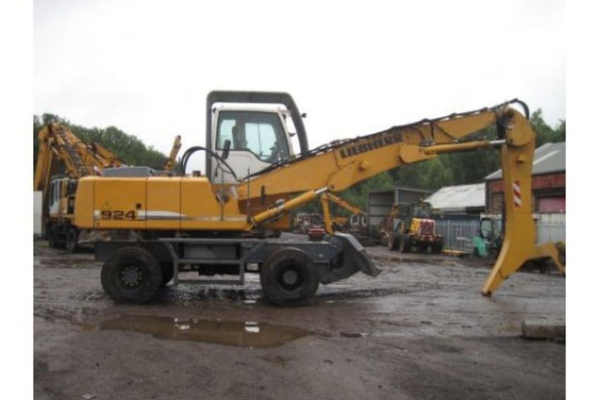 Liebherr 924C Scrap / Waste Rehandler