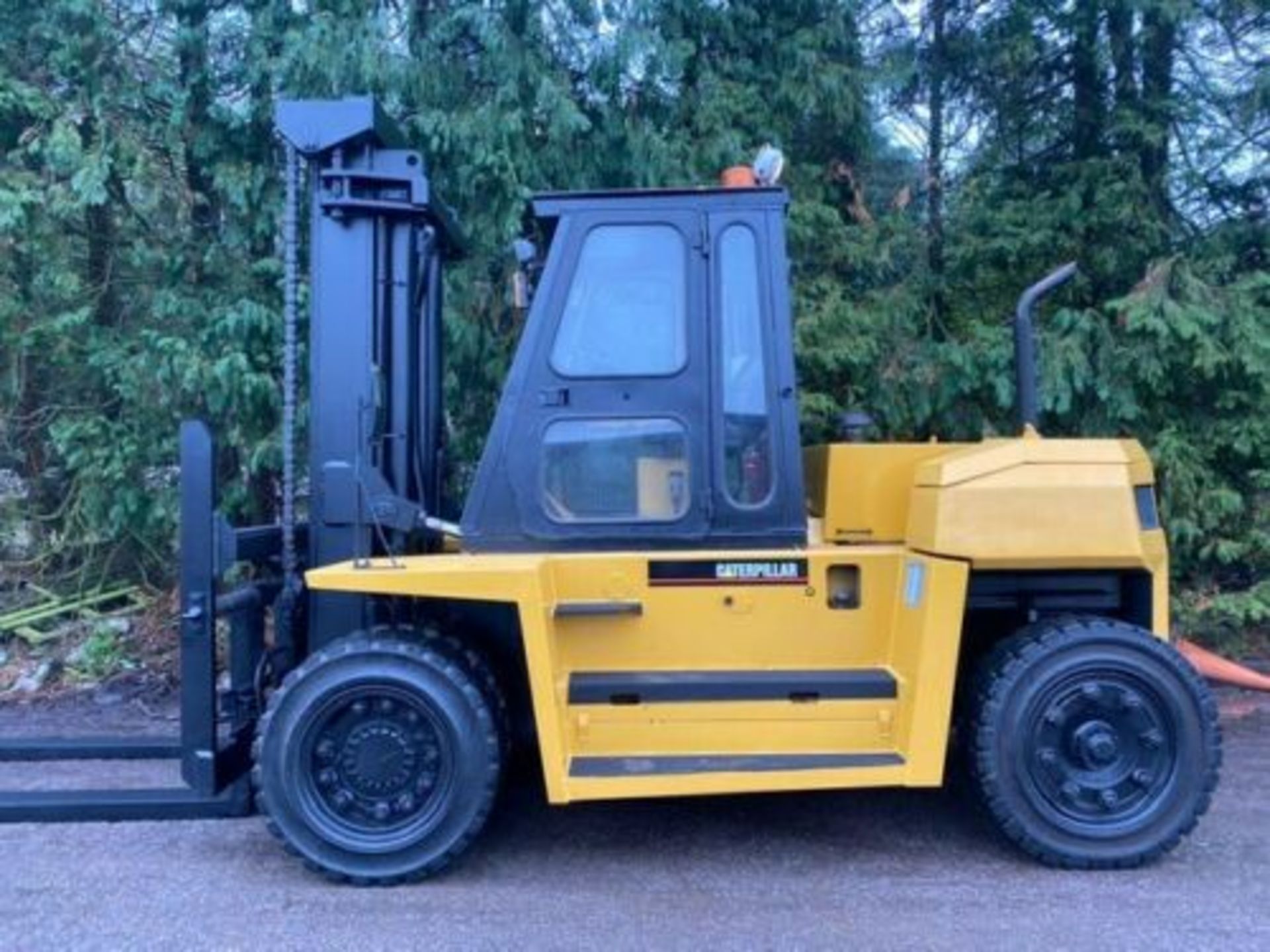 Caterpillar 11.5 tonne Diesel Forklift, - Image 2 of 9