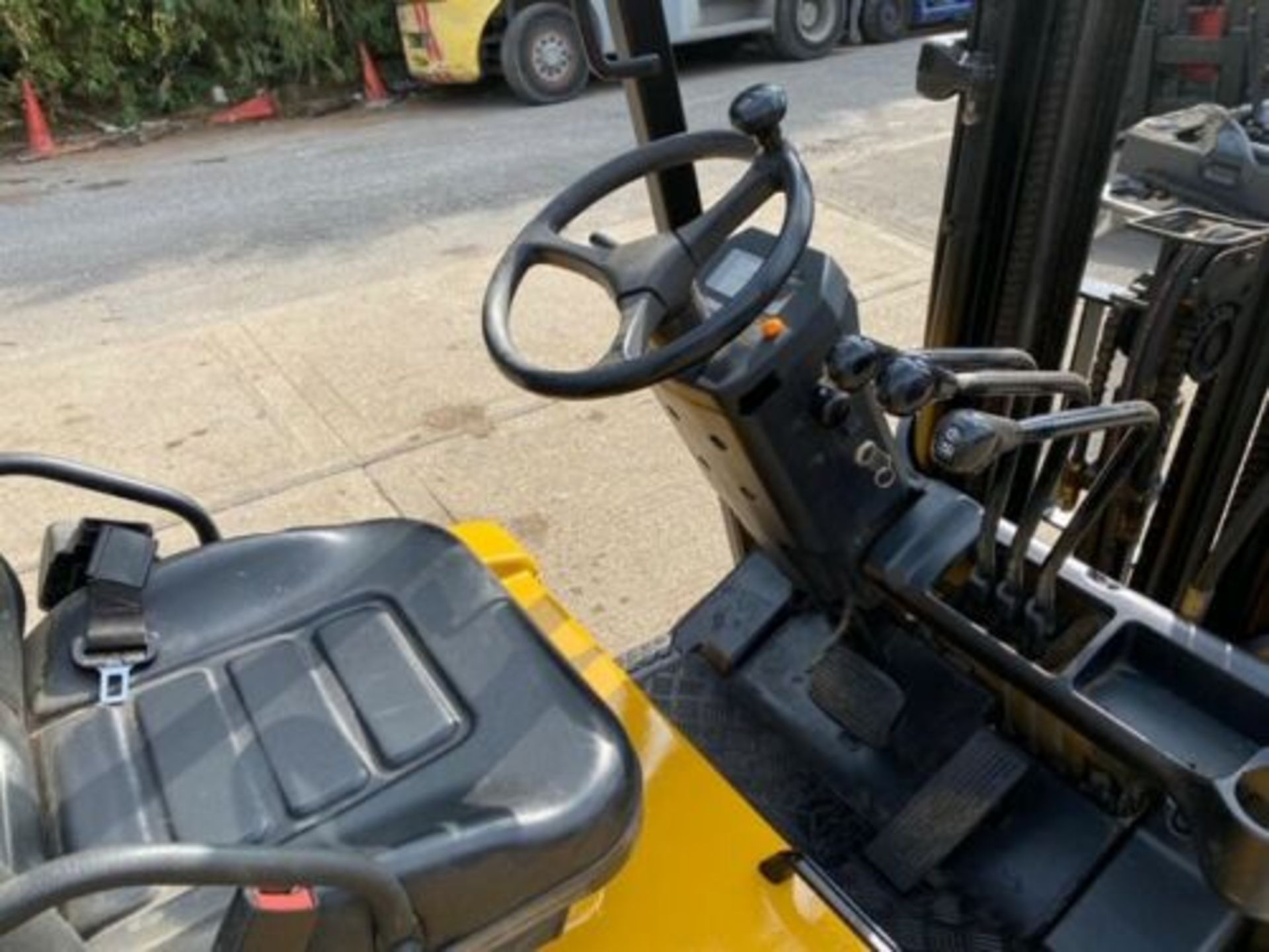 Caterpillar 1.6 tonne Electric Forklift, - Image 3 of 6