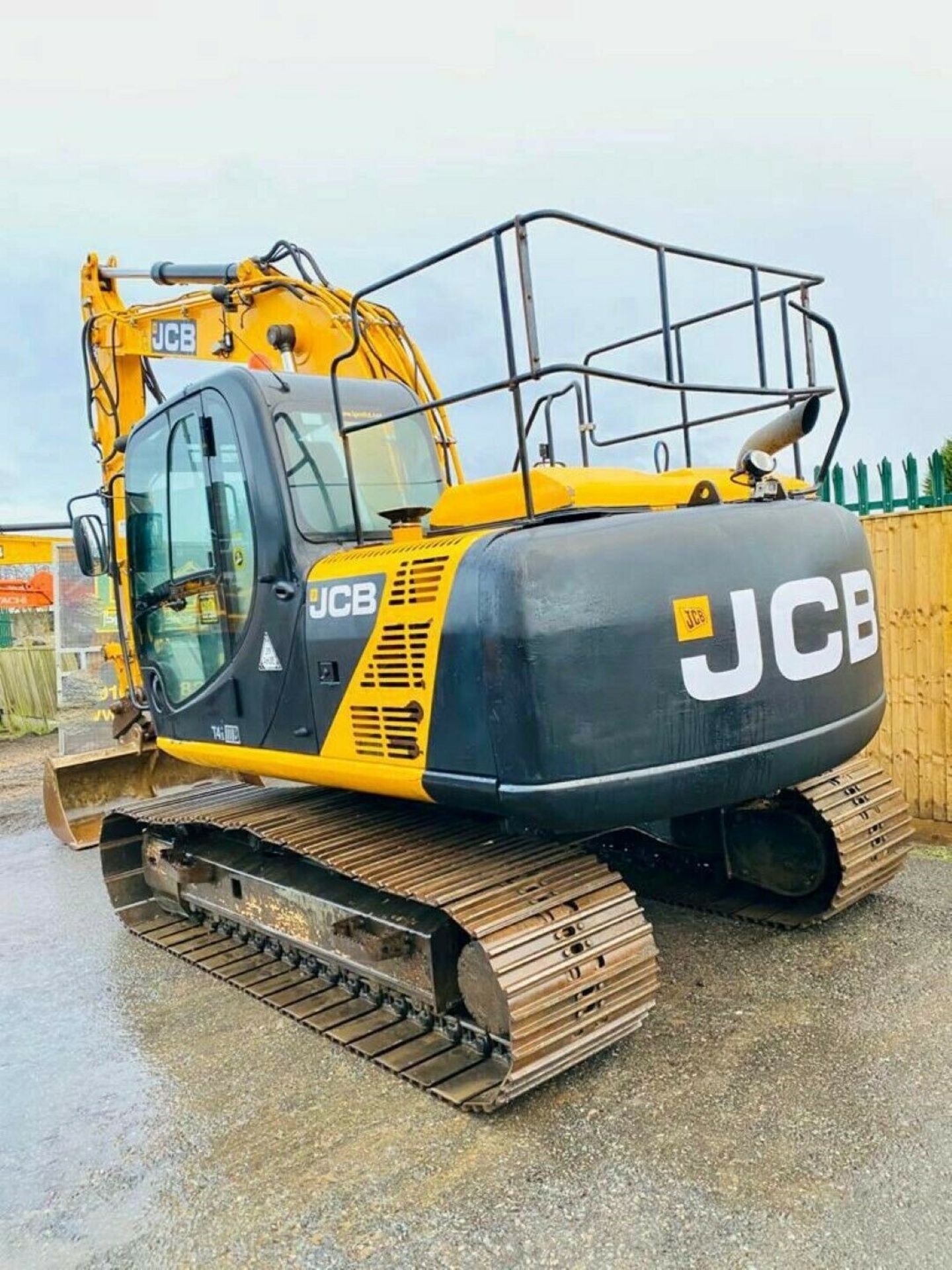 JCB JS130 LC Excavator 2013 - Image 6 of 12