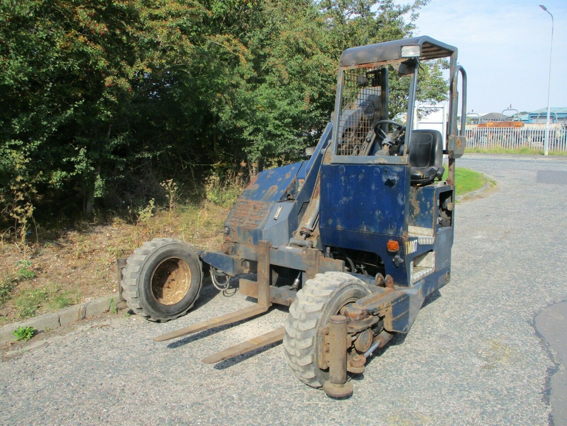 Moffett Mounty Forklift - Image 6 of 11