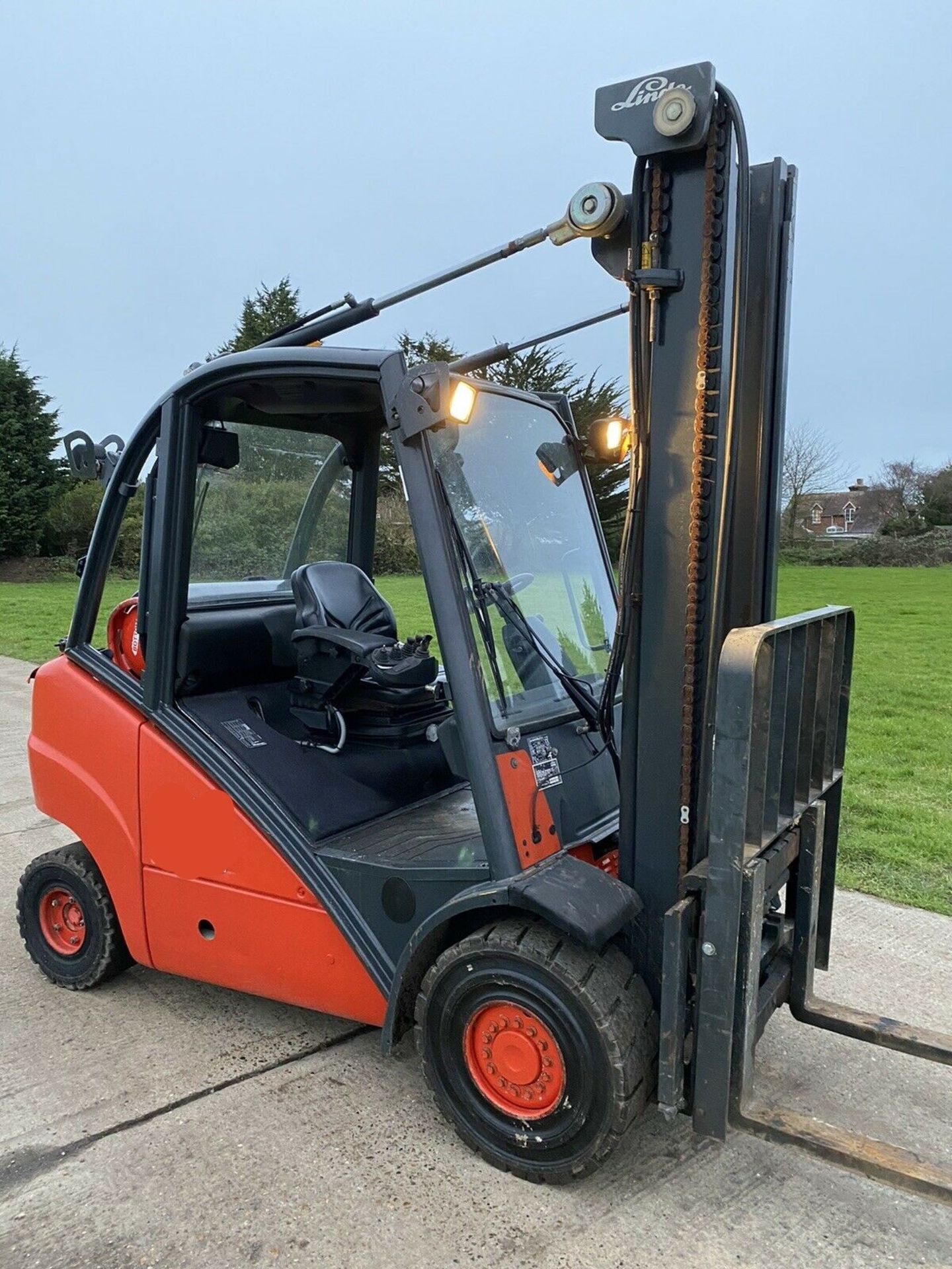 Linde H30t Gas Forktruck - Image 2 of 3