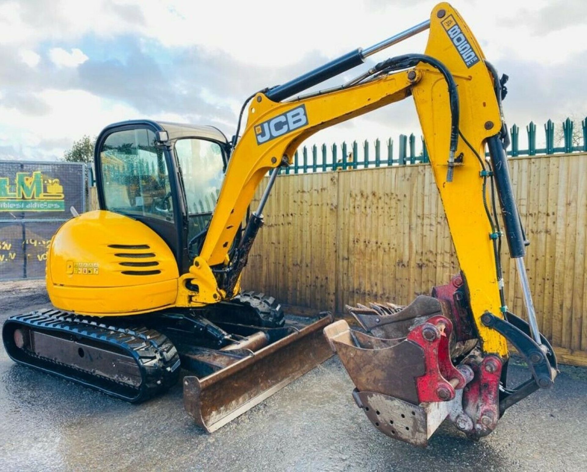 JCB 8055 RTS Excavator 2014 - Image 2 of 11