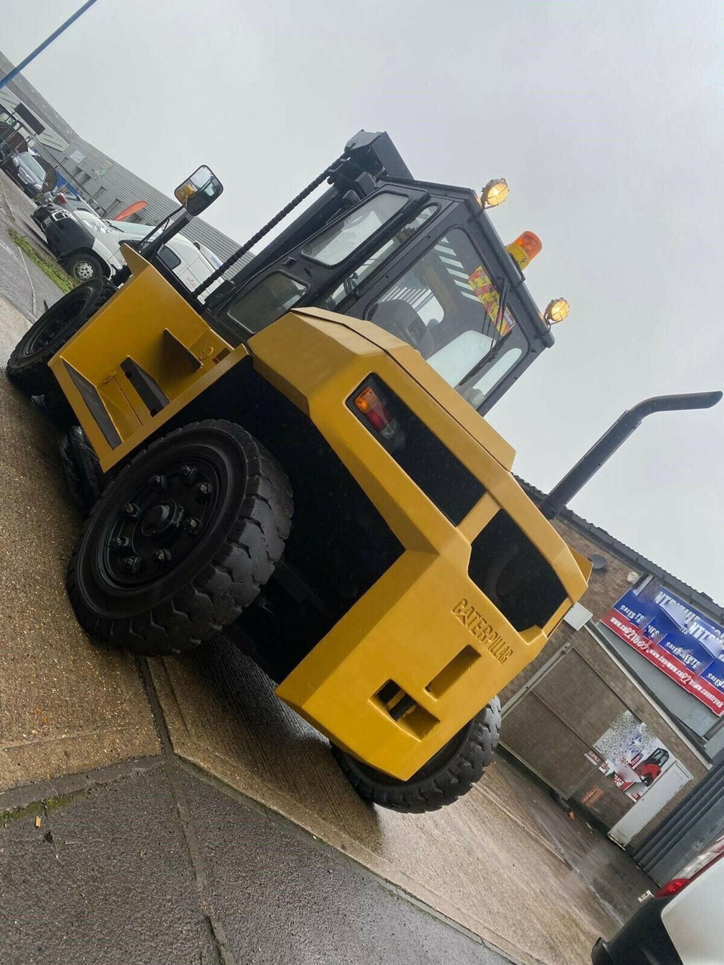 Caterpillar 11.5 tonne Diesel Forklift, - Image 9 of 9