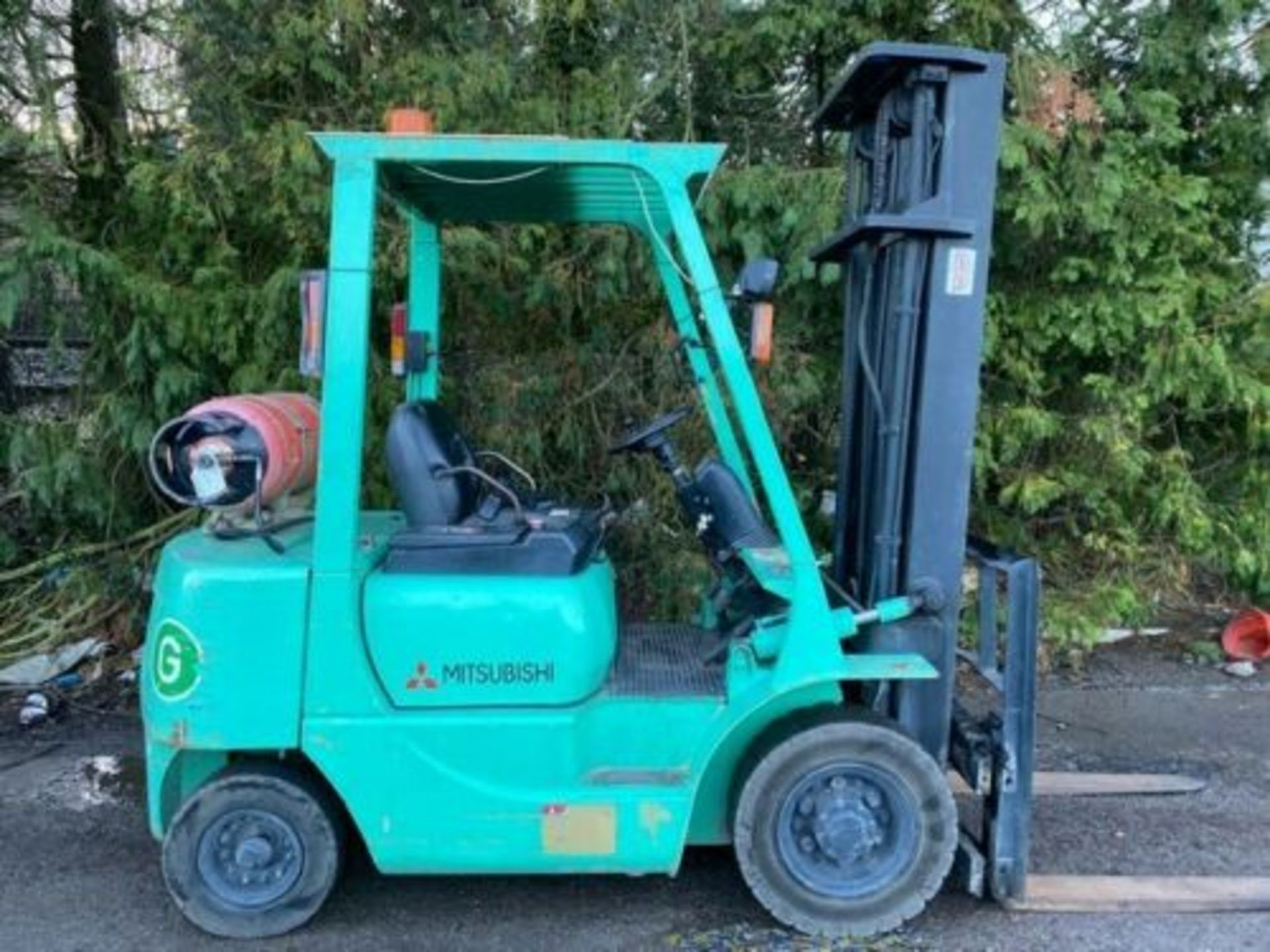 Mitsubishi 2.5 tonne gas Forklift