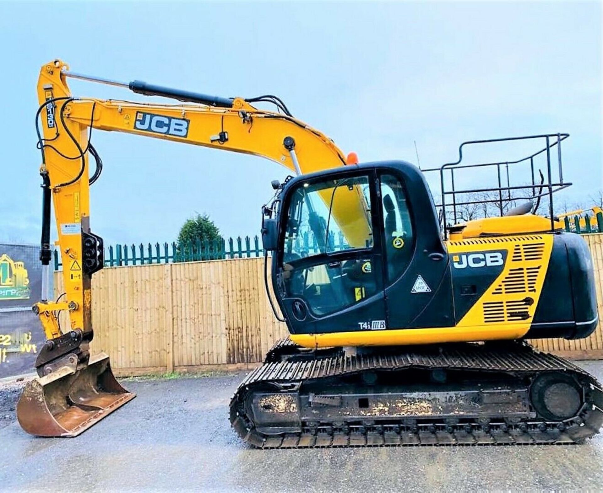 JCB JS130 LC Excavator 2013 - Image 5 of 12