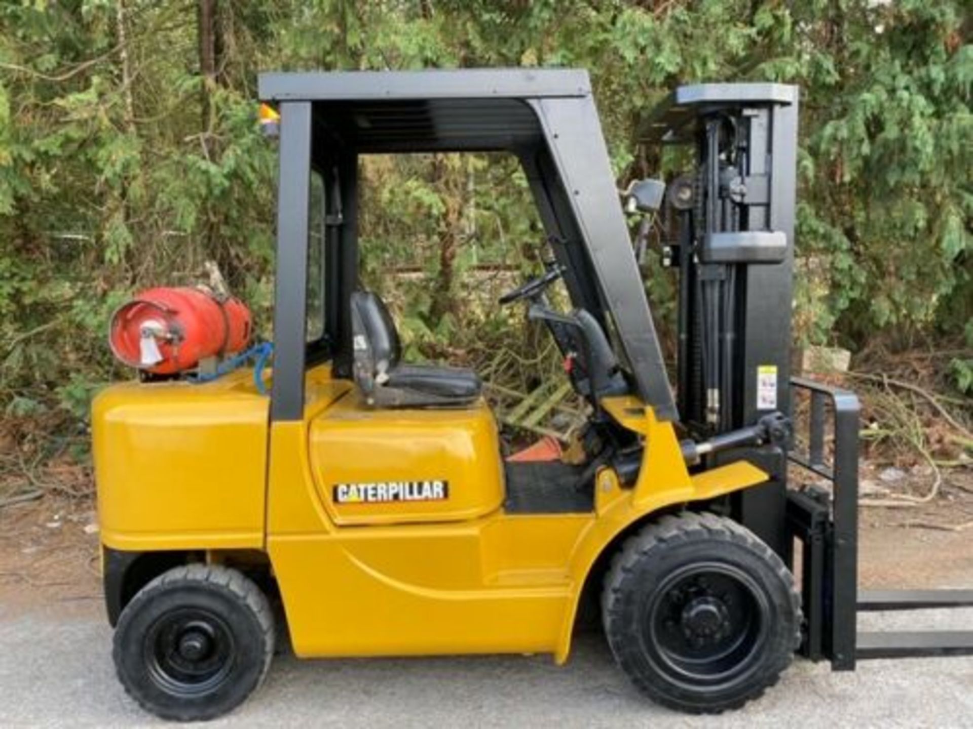 Caterpillar 3.0 tonne Gas Forklift,